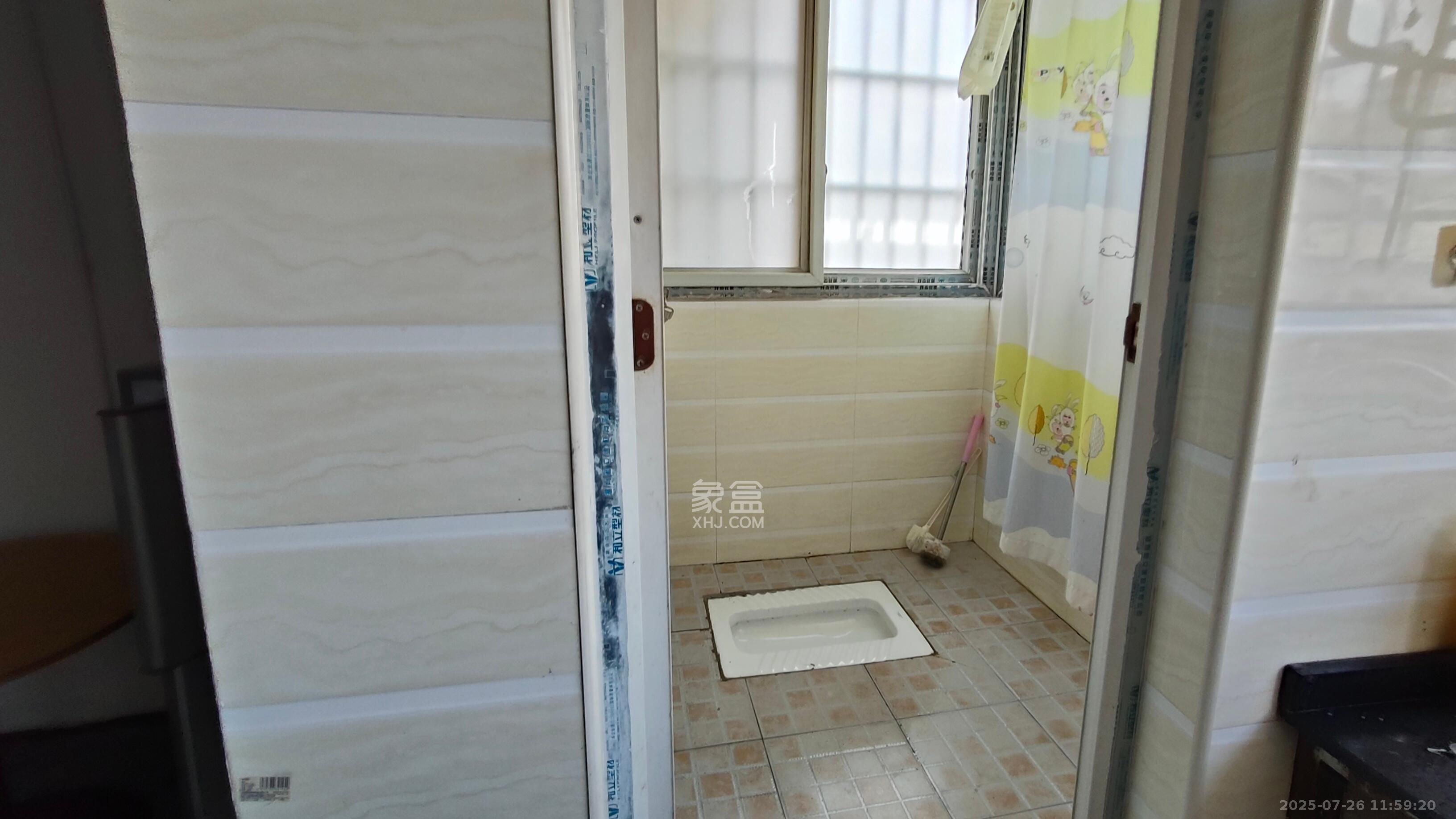 湘绣城  2室1厅1卫    700.0元/月 湘绣城  2室1厅1卫    700.0元/月室内图