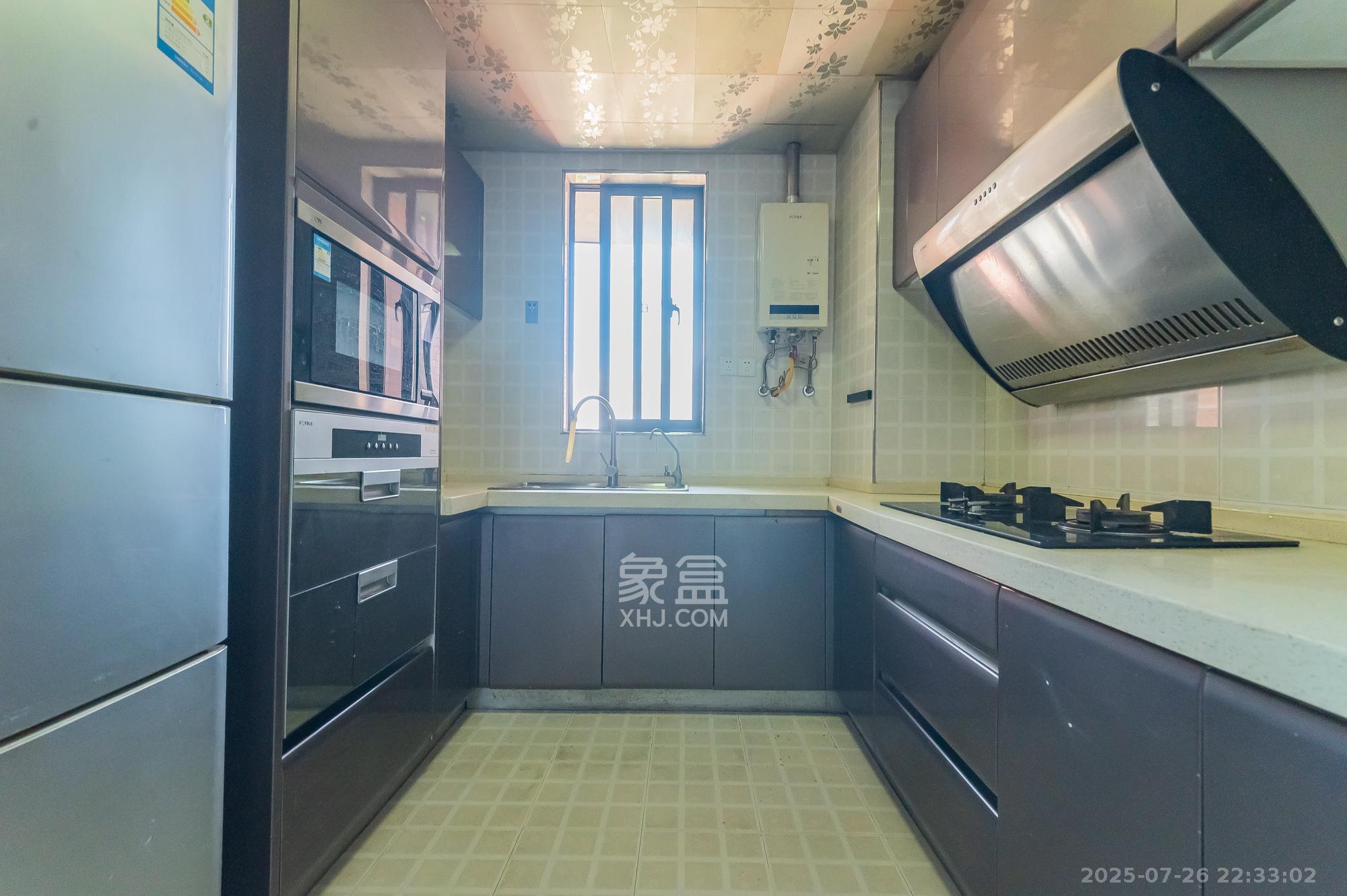 华润凤凰城二期 2室2厅1卫 47.0万 华润凤凰城二期 2室2厅1卫 47.0万厨房