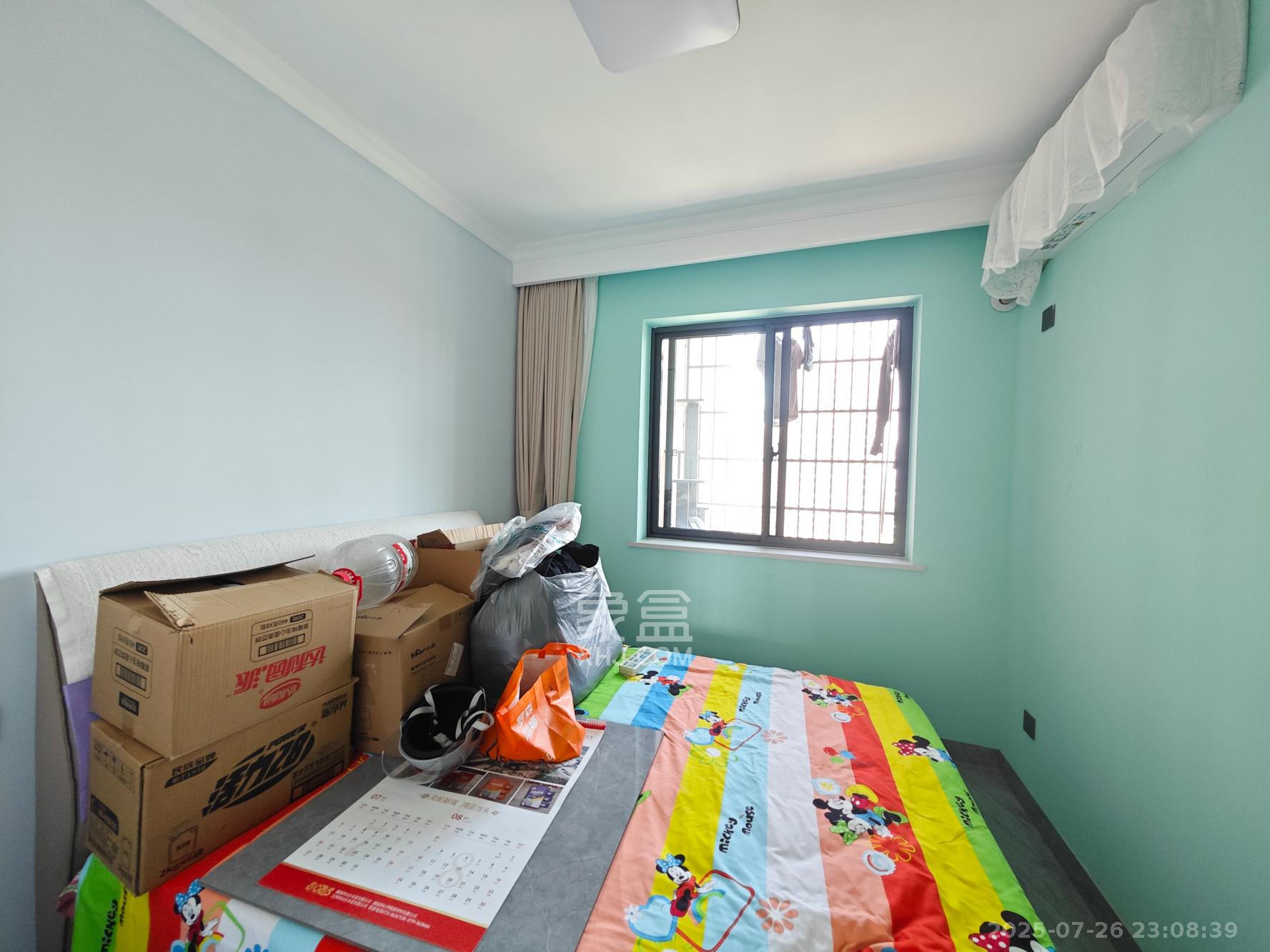 星发东宸花园 4室2厅2卫 111.8万 星发东宸花园 4室2厅2卫 111.8万卧室