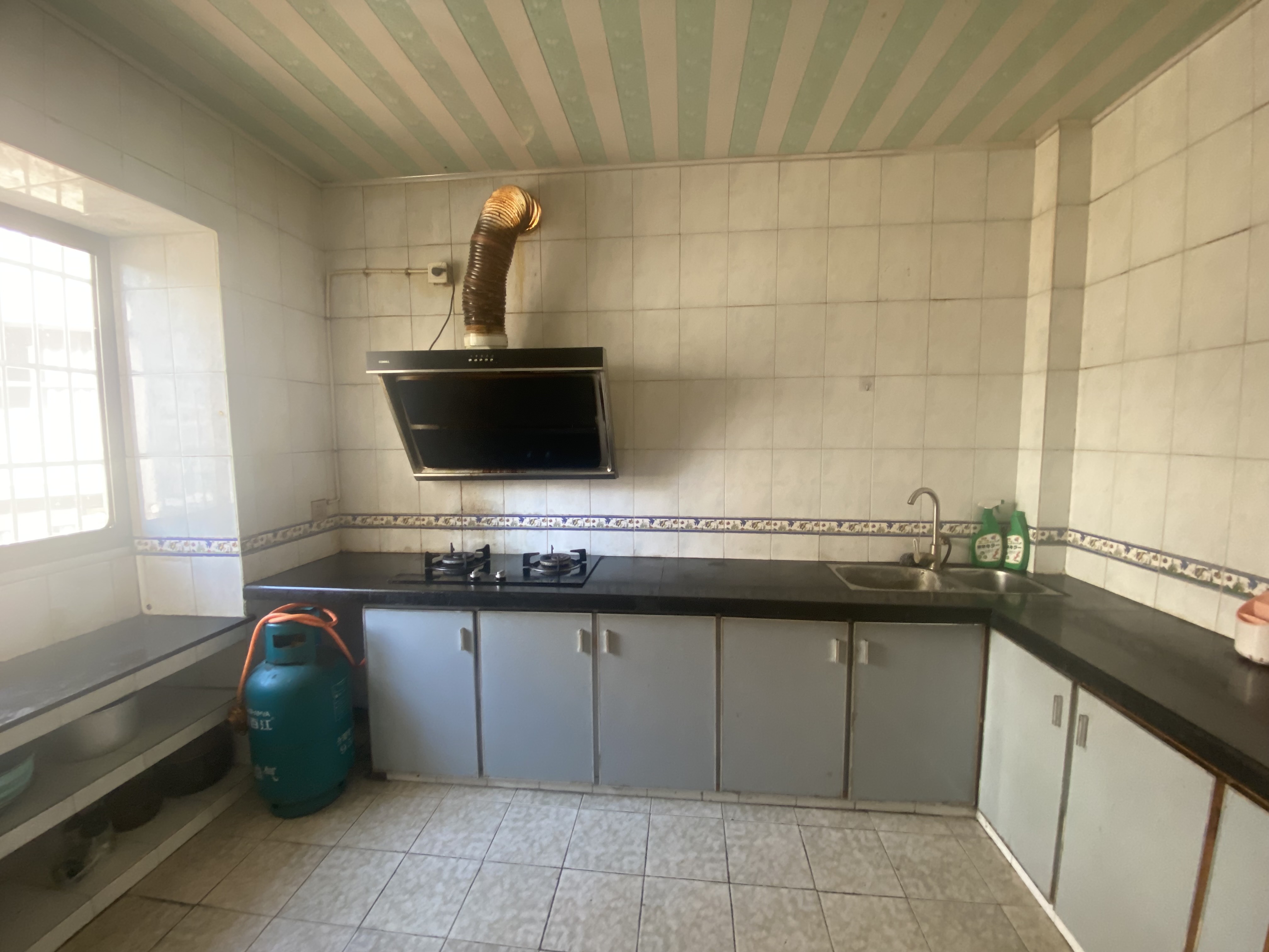 白沙洲散盘 3室2厅1卫 800.0元/月 白沙洲散盘 3室2厅1卫 800.0元/月室内图