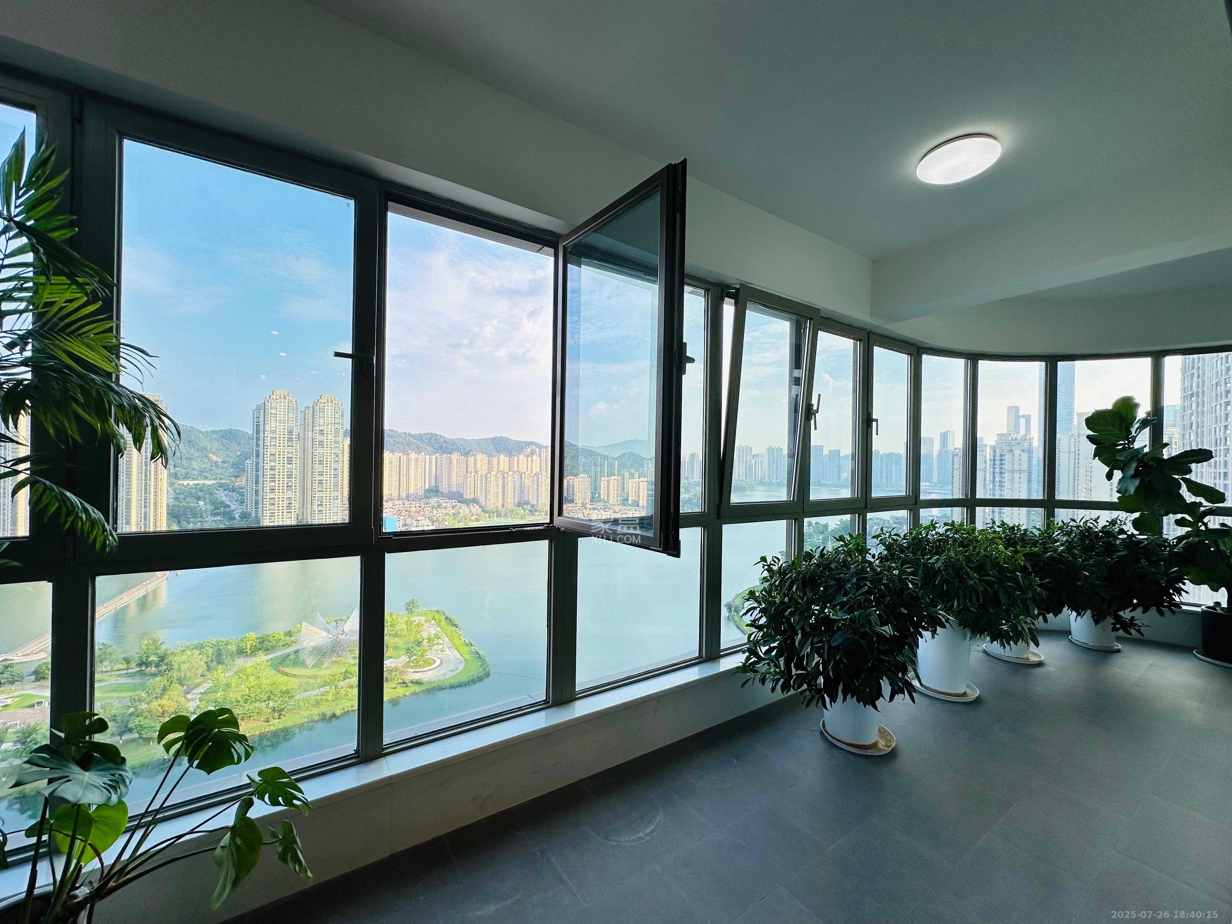 梅溪湖金茂府（金茂广场）（金茂览秀城）  5室2厅4卫    18000.0元/月室内图
