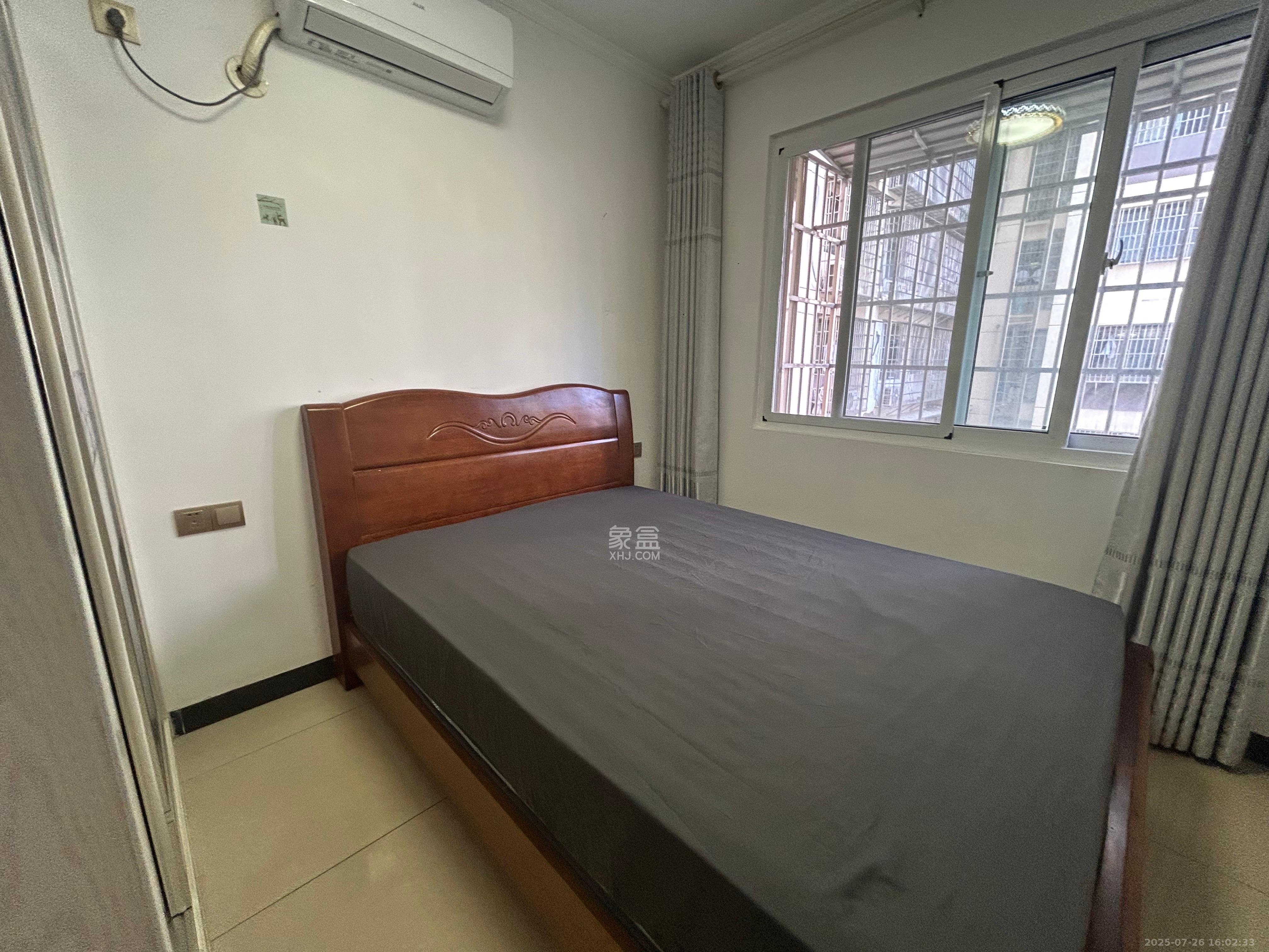 和康园小区 3室2厅1卫 2100.0元/月 和康园小区 3室2厅1卫 2100.0元/月室内图