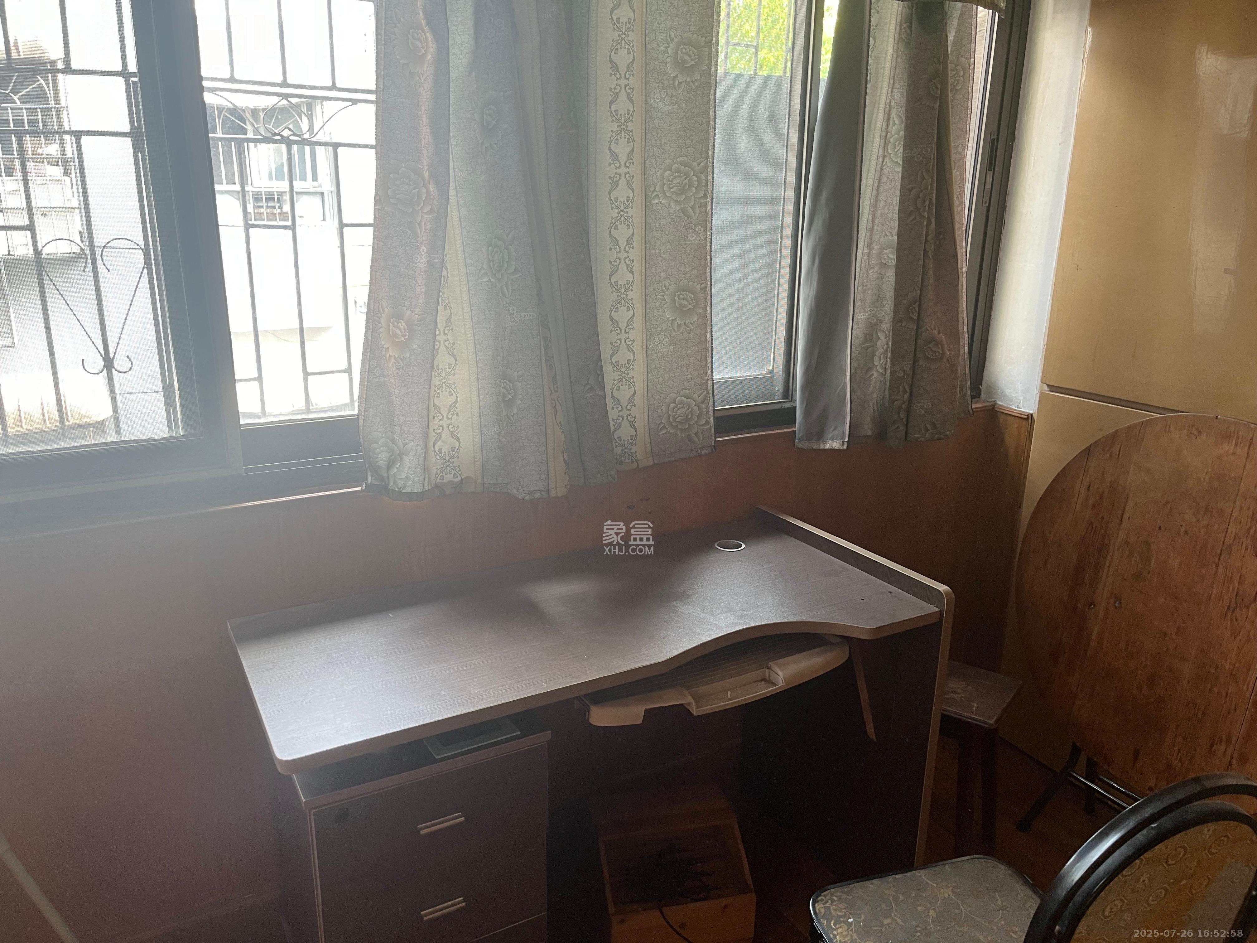 向韶村  2室1厅1卫    1500.0元/月室内图