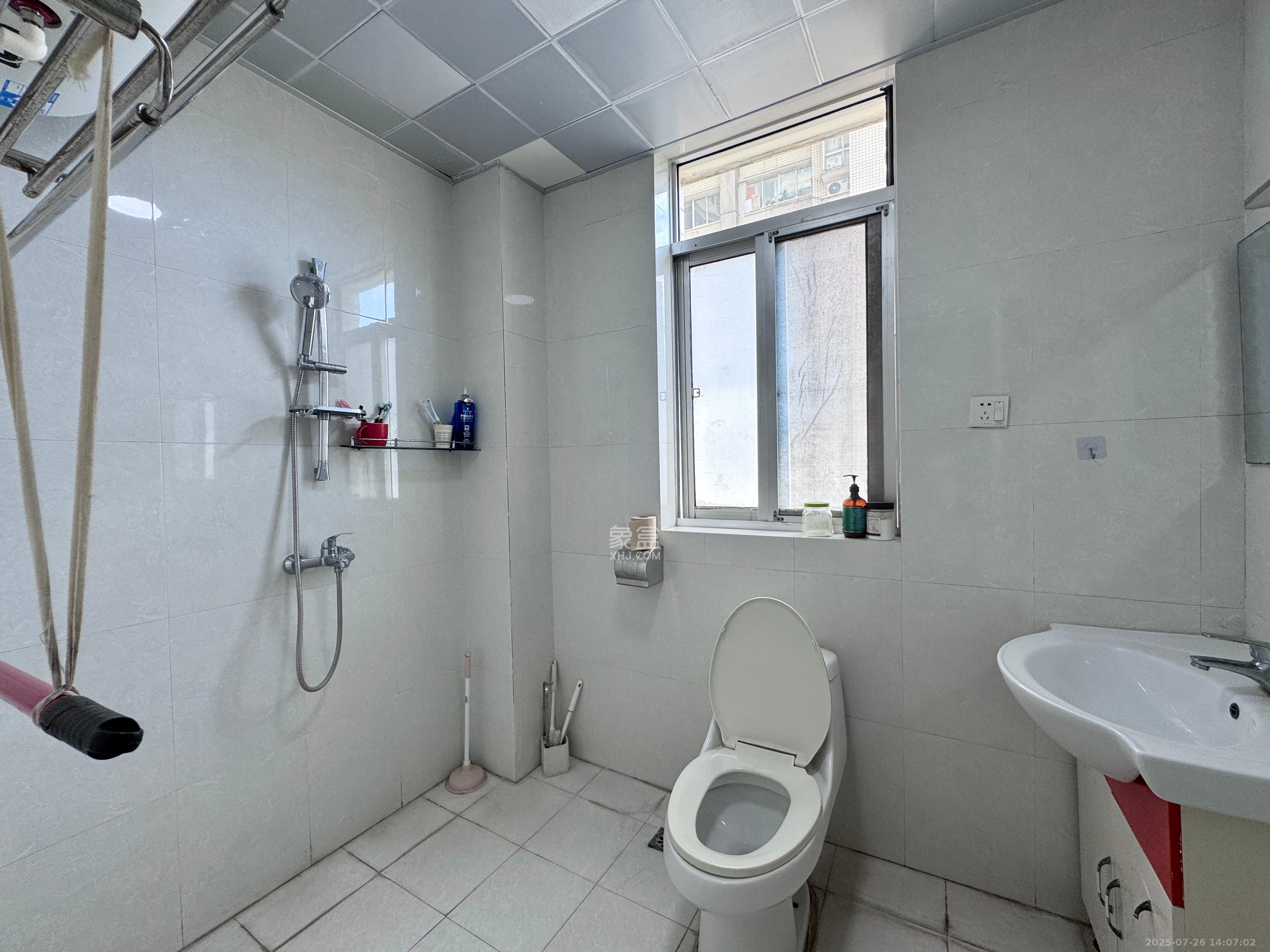 湘超景园  4室2厅2卫    3000.0元/月 湘超景园  4室2厅2卫    3000.0元/月室内图