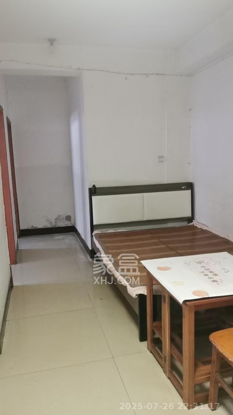 新塘垅小区(高桥物流园) 3室2厅1卫 1000.0元/月 新塘垅小区(高桥物流园) 3室2厅1卫 1000.0元/月室内图