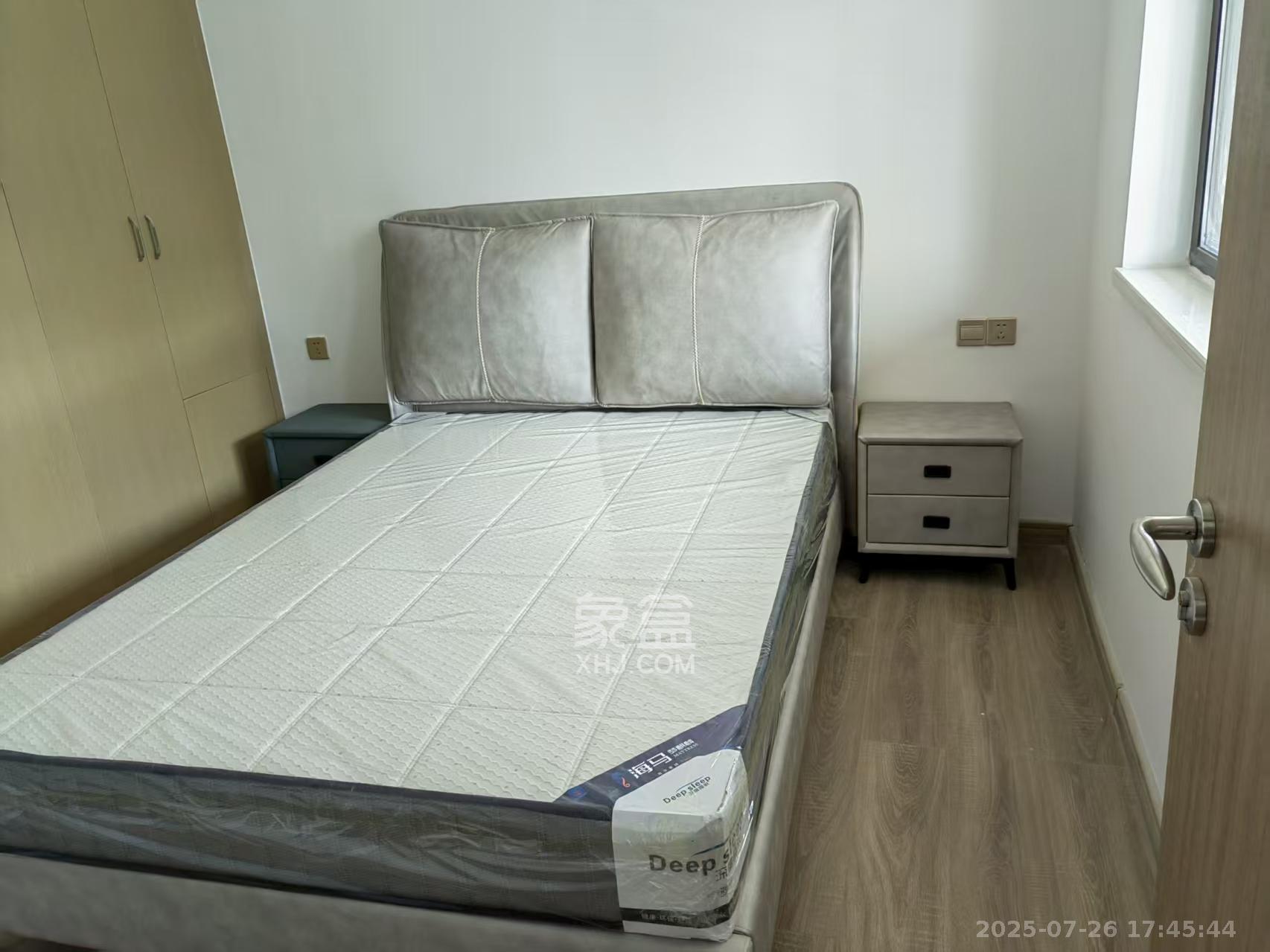 新华联梦想城  1室0厅0卫    2000.0元/月室内图