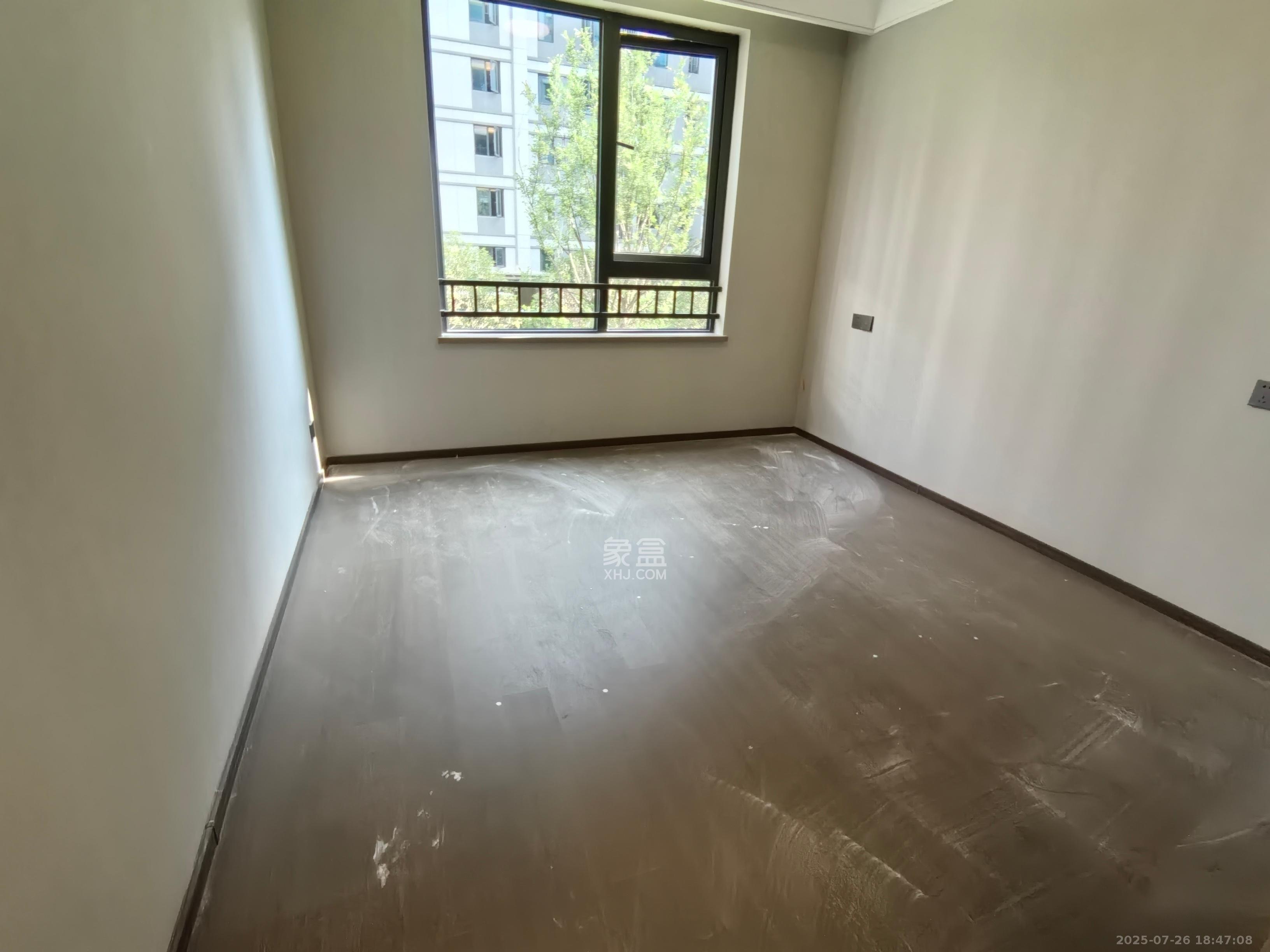 龙湖舜山府  4室2厅2卫    6000.0元/月室内图