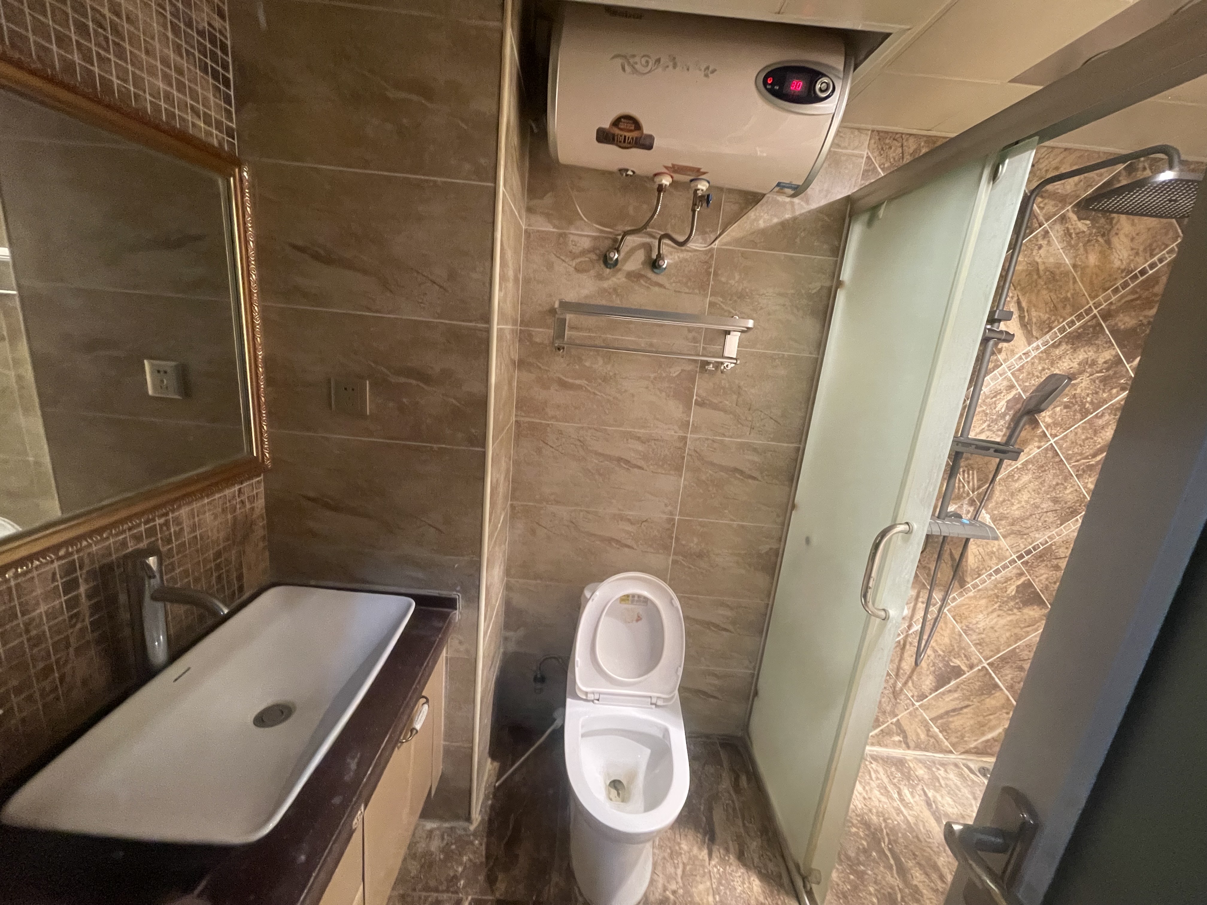 万豪城市花园 1室1厅1卫 1000.0元/月 万豪城市花园 1室1厅1卫 1000.0元/月室内图