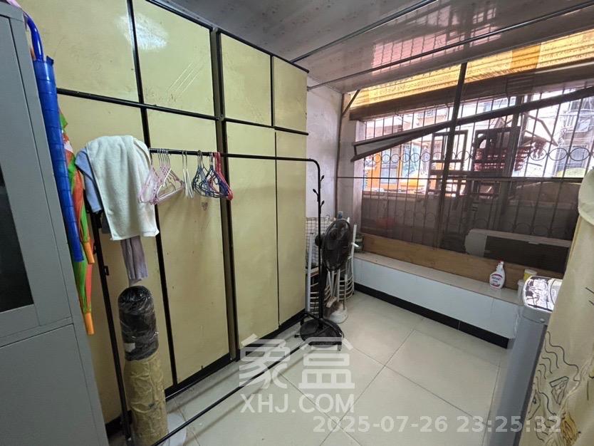造化塘  3室1厅1卫   2200.00元/月室内图