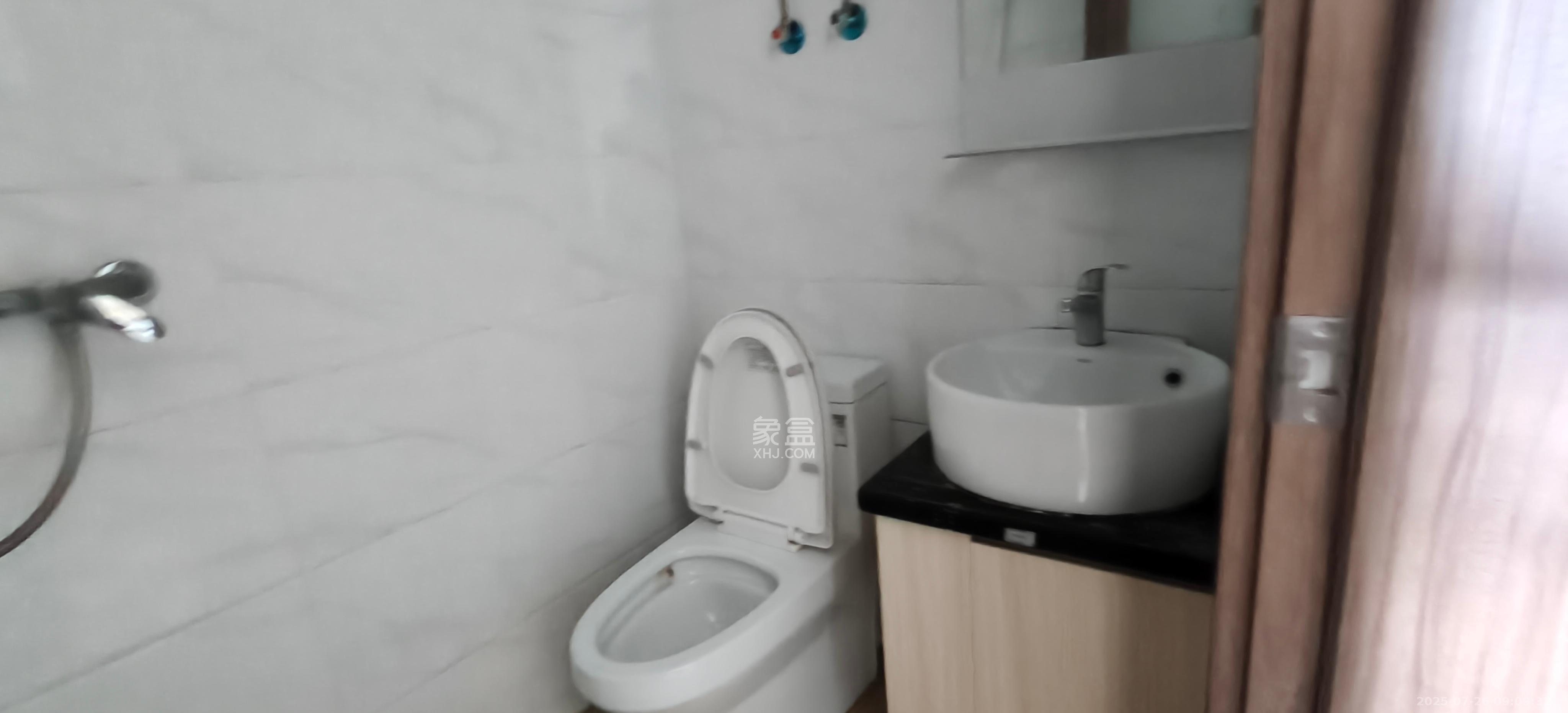 碧桂园星荟  1室1厅1卫    1200.0元/月 碧桂园星荟  1室1厅1卫    1200.0元/月室内图