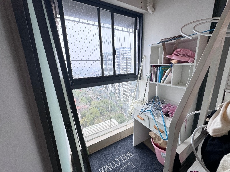 珠江愉景新城  2室1厅1卫   1600.00元/月室内图