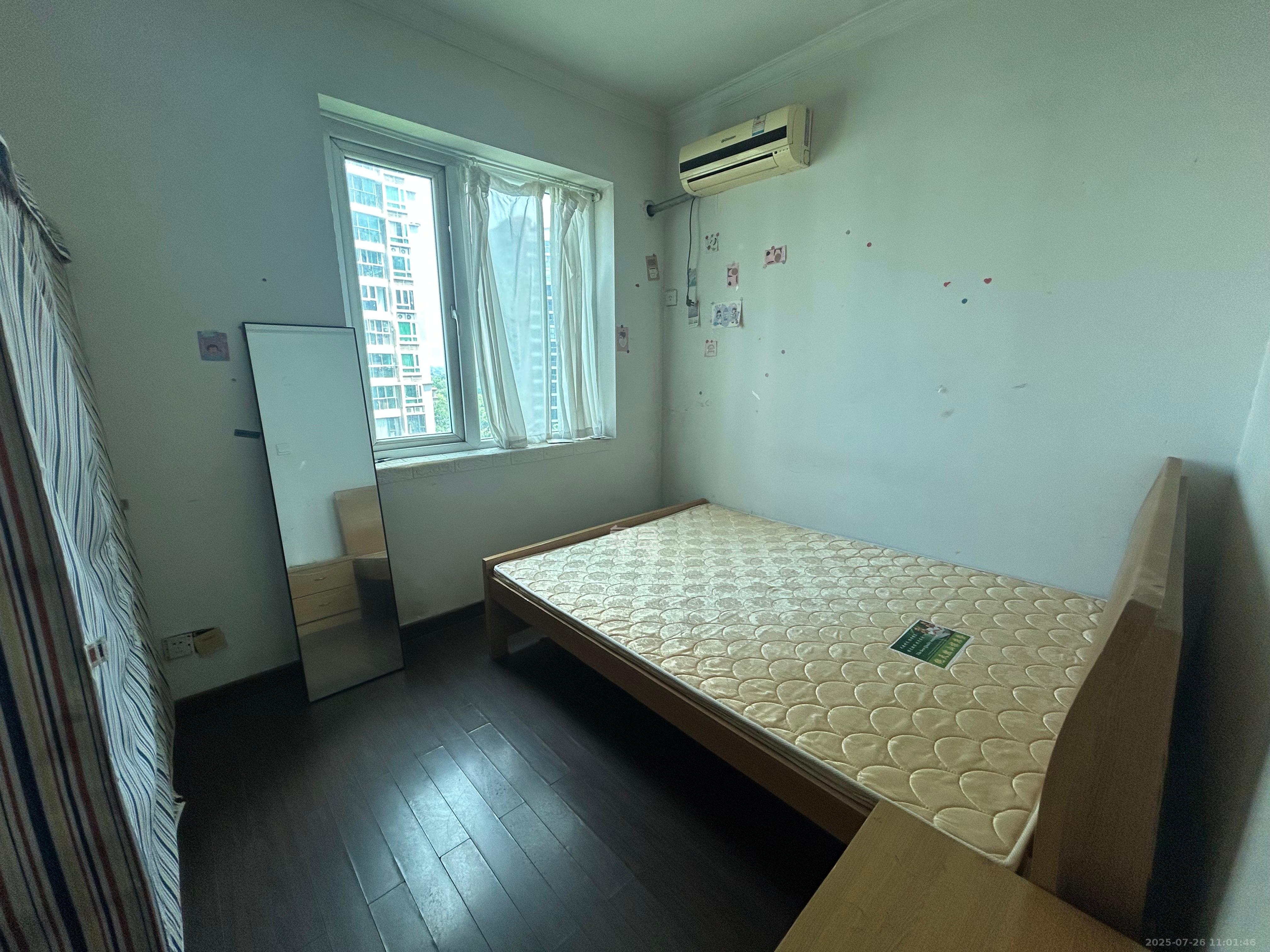 珠江花城一期桂苑  3室2厅2卫    2100.0元/月 珠江花城一期桂苑  3室2厅2卫    2100.0元/月室内图