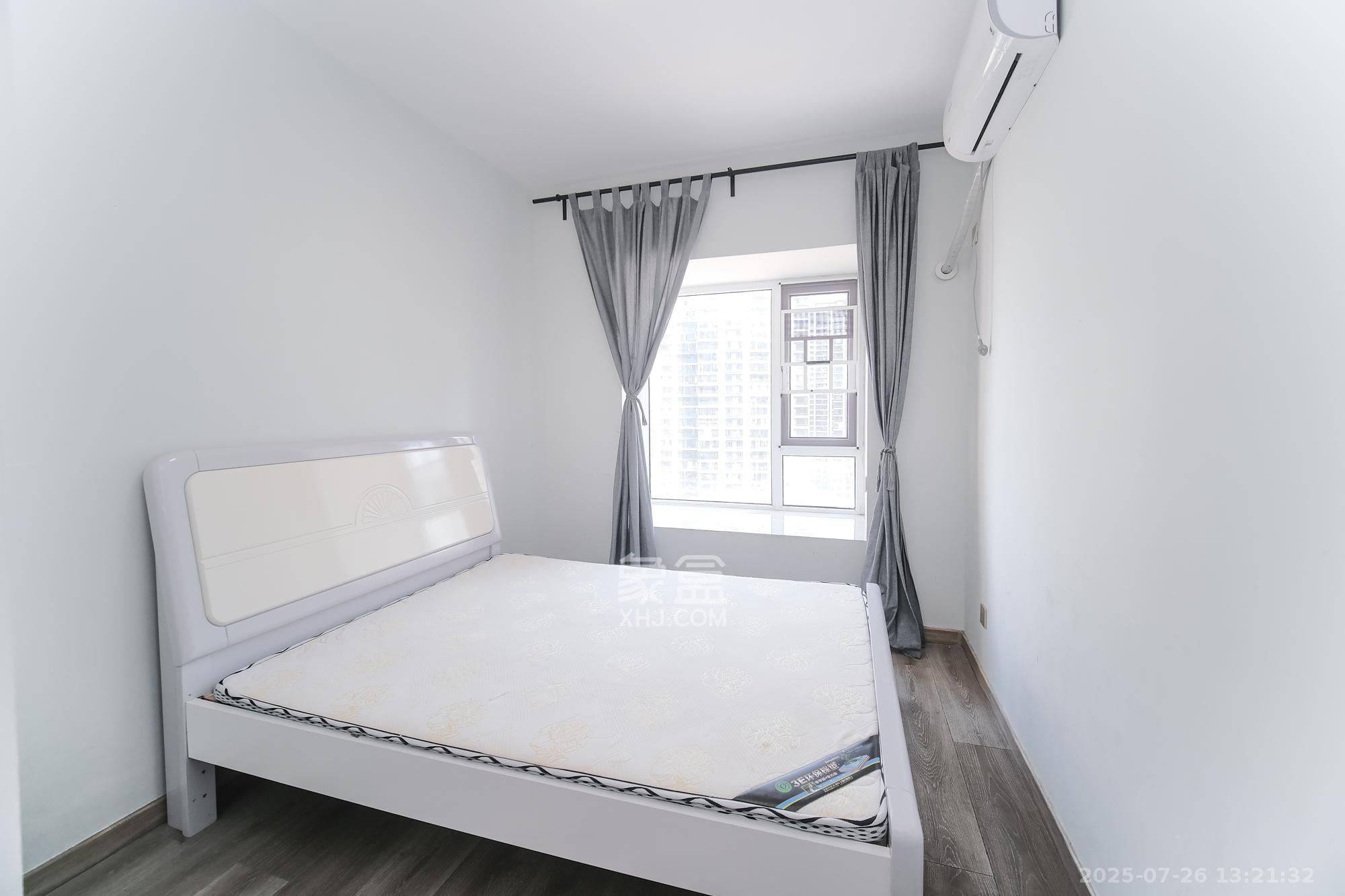 荣盛花语城  3室2厅1卫    68.0万卧室