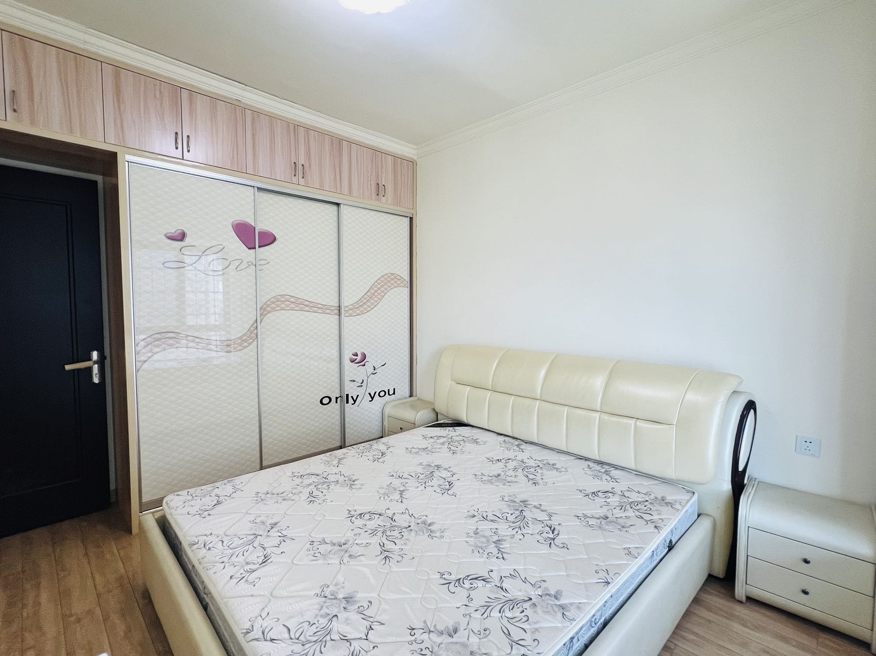 碧桂园 3室2厅1卫 1700.0元/月 碧桂园 3室2厅1卫 1700.0元/月室内图