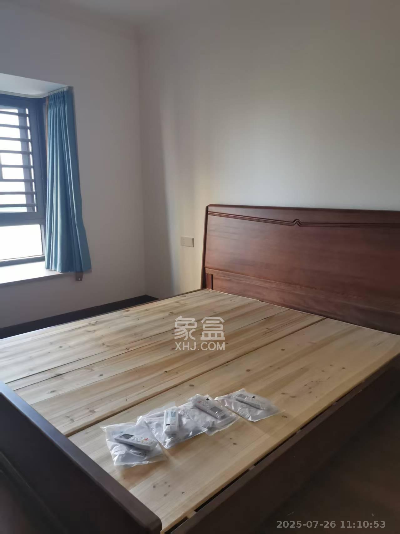 东方美地 4室2厅2卫 3500.0元/月 东方美地 4室2厅2卫 3500.0元/月室内图