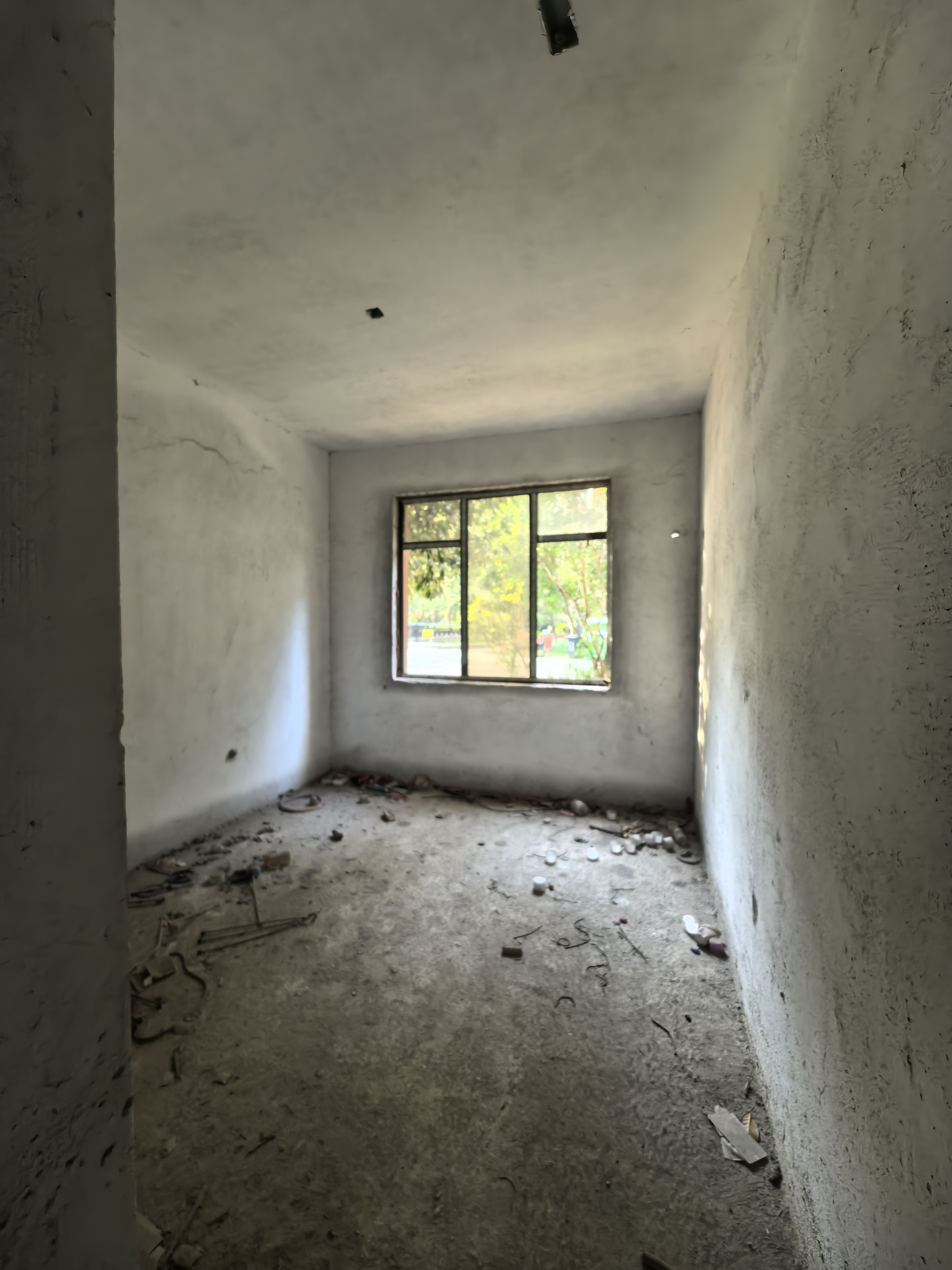 新地公园1号  4室2厅2卫    70.0万 新地公园1号  4室2厅2卫    70.0万客厅