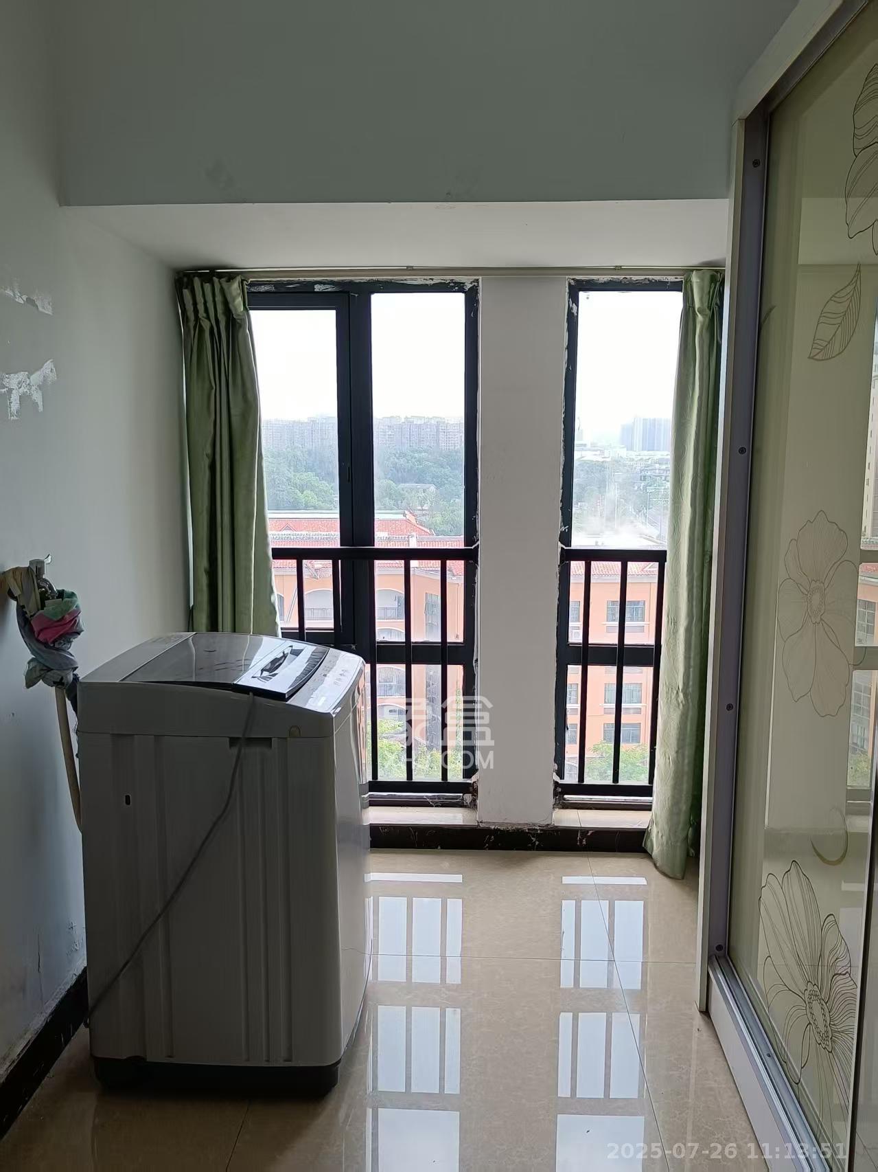 中建芙蓉嘉苑 1室1厅1卫 1300.0元/月 中建芙蓉嘉苑 1室1厅1卫 1300.0元/月室内图