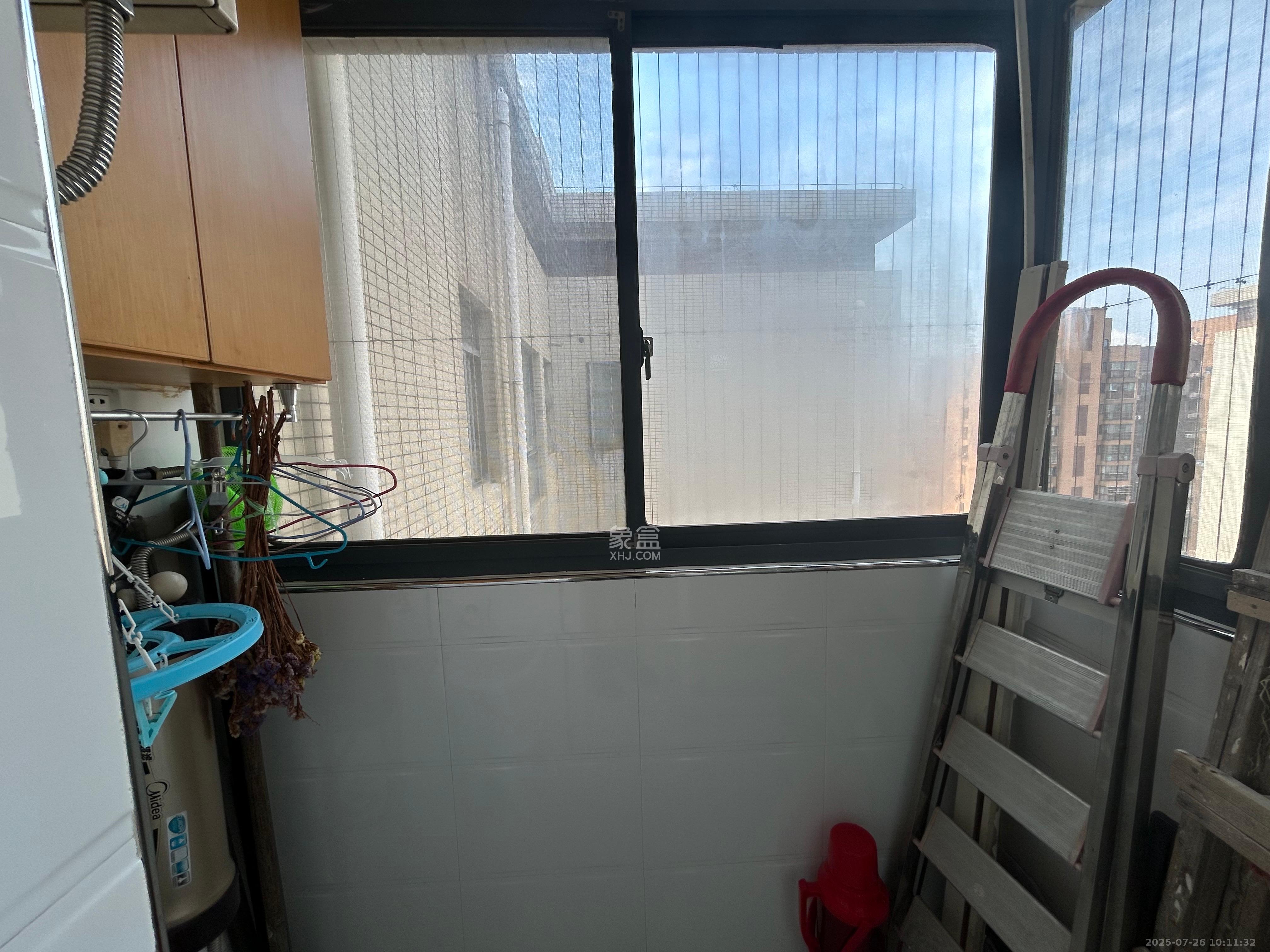 兰亭优壳（隽峰苑）  3室2厅1卫   2700.00元/月室内图