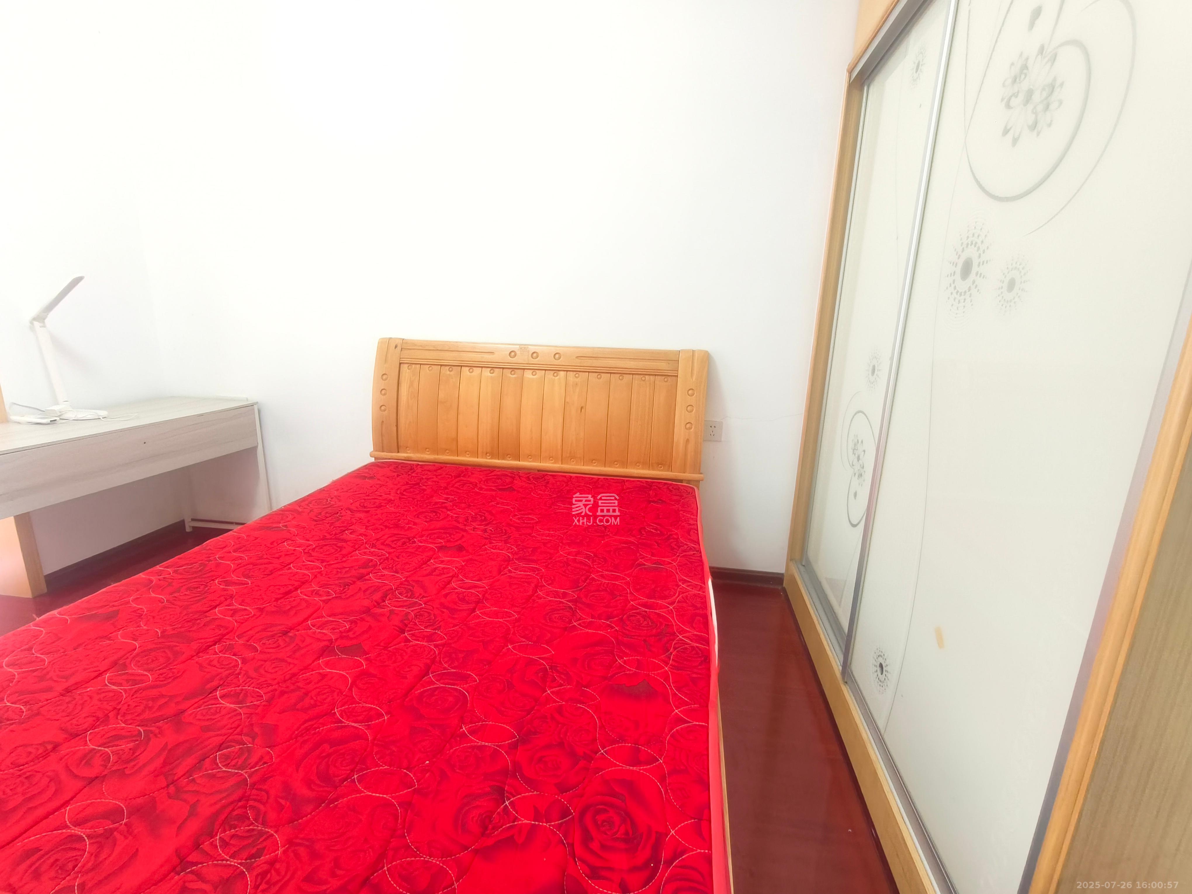 康桥长郡 3室2厅1卫 1800.0元/月 康桥长郡 3室2厅1卫 1800.0元/月室内图