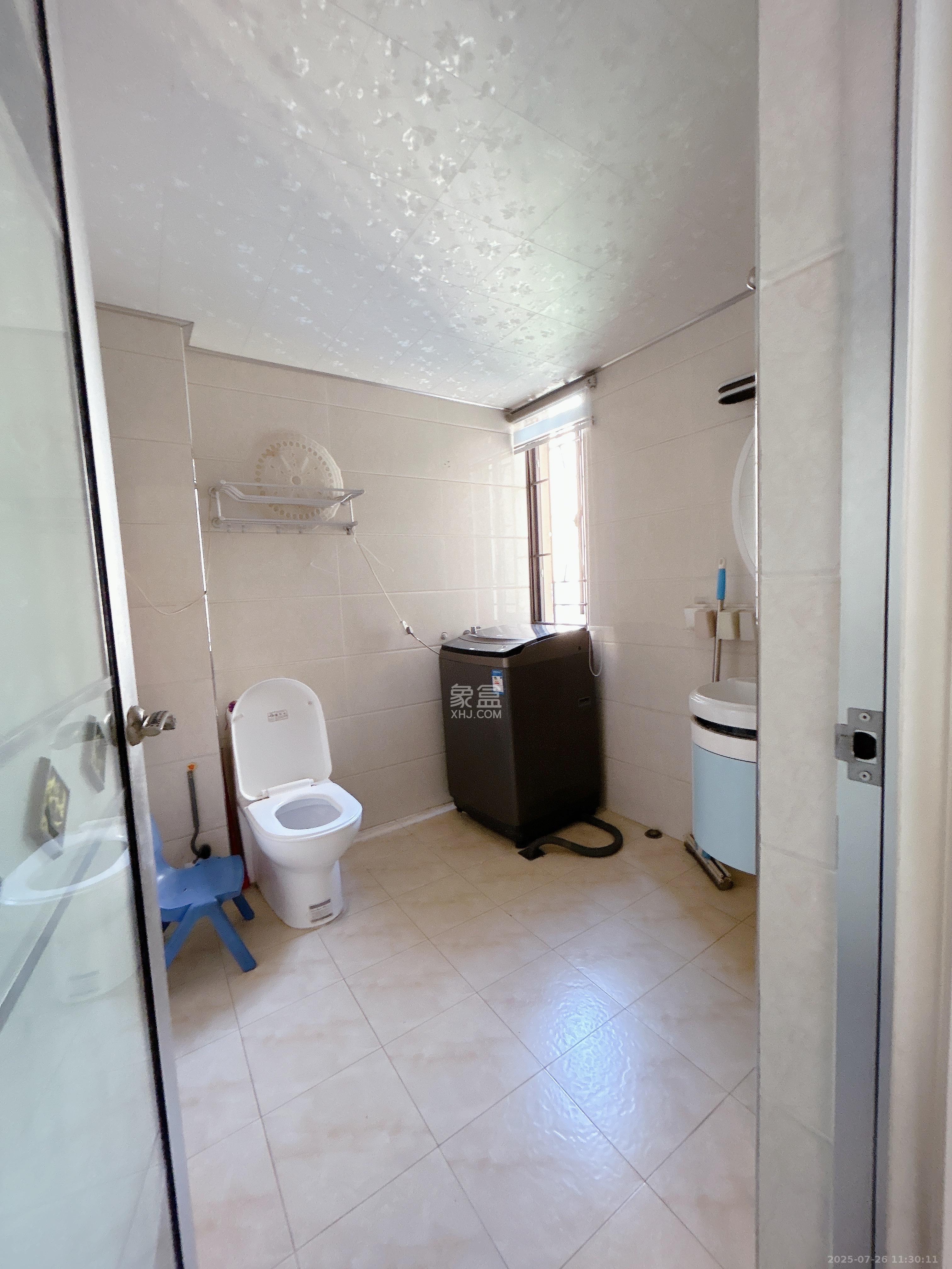 旭辉华庭  3室2厅2卫    1800.0元/月室内图