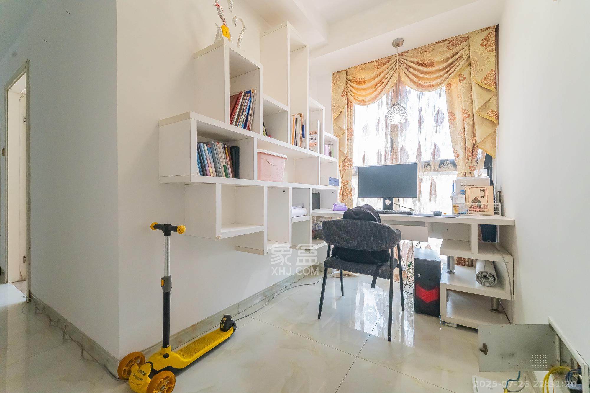 蓝山郡 3室2厅1卫 93.0万 蓝山郡 3室2厅1卫 93.0万其他