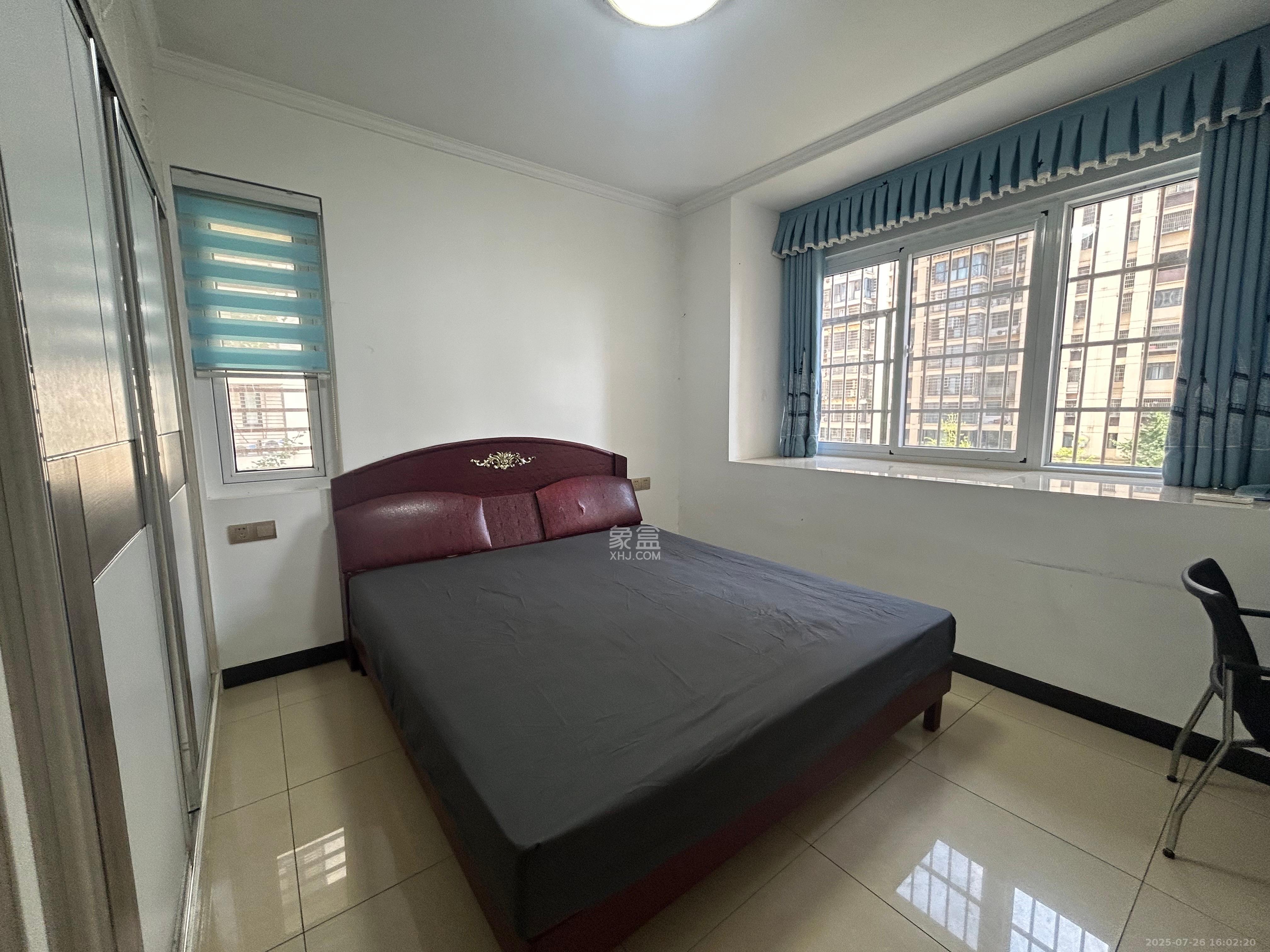 和康园小区 3室2厅1卫 2100.0元/月 和康园小区 3室2厅1卫 2100.0元/月室内图