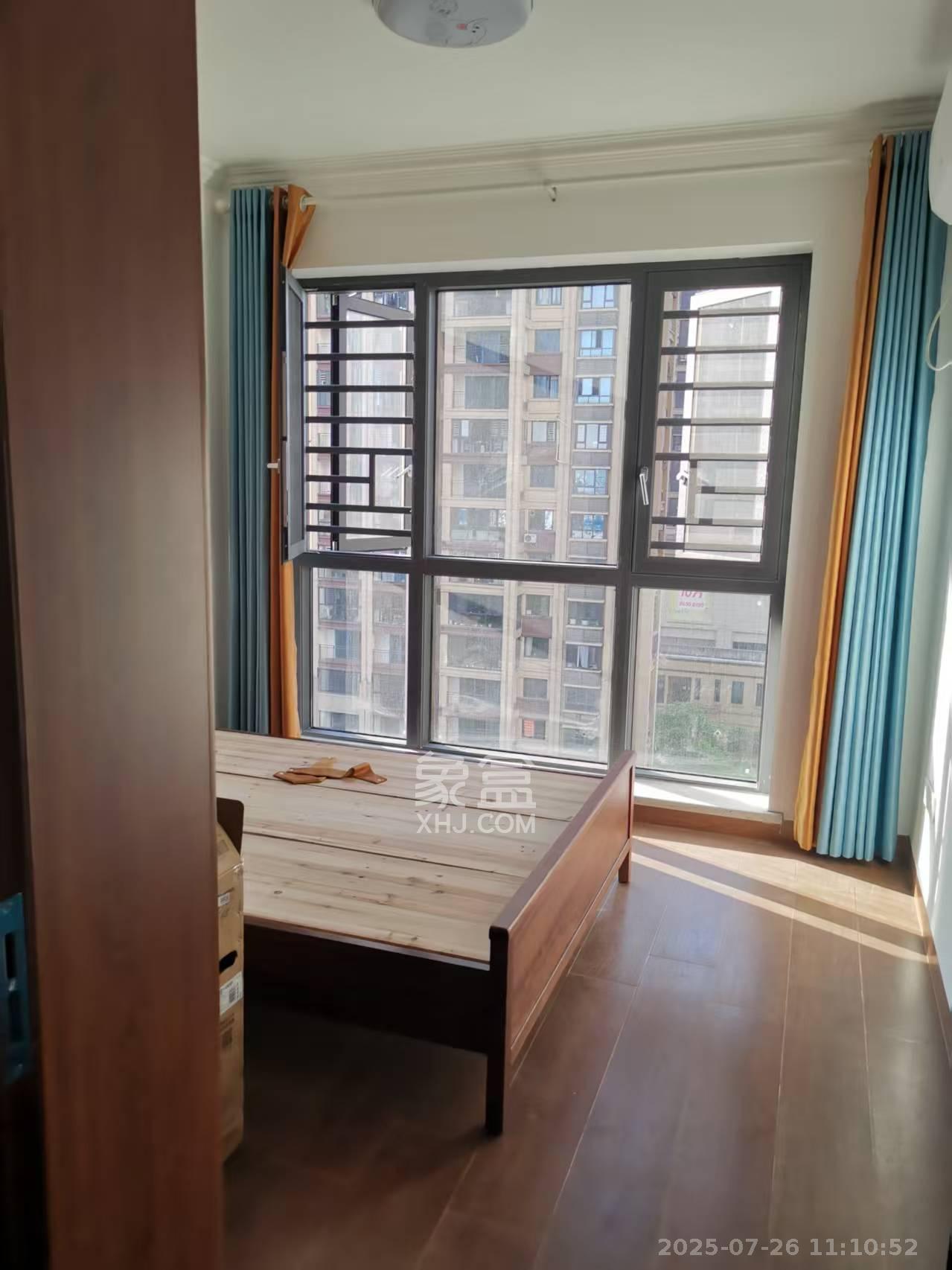 东方美地 4室2厅2卫 3500.0元/月 东方美地 4室2厅2卫 3500.0元/月室内图