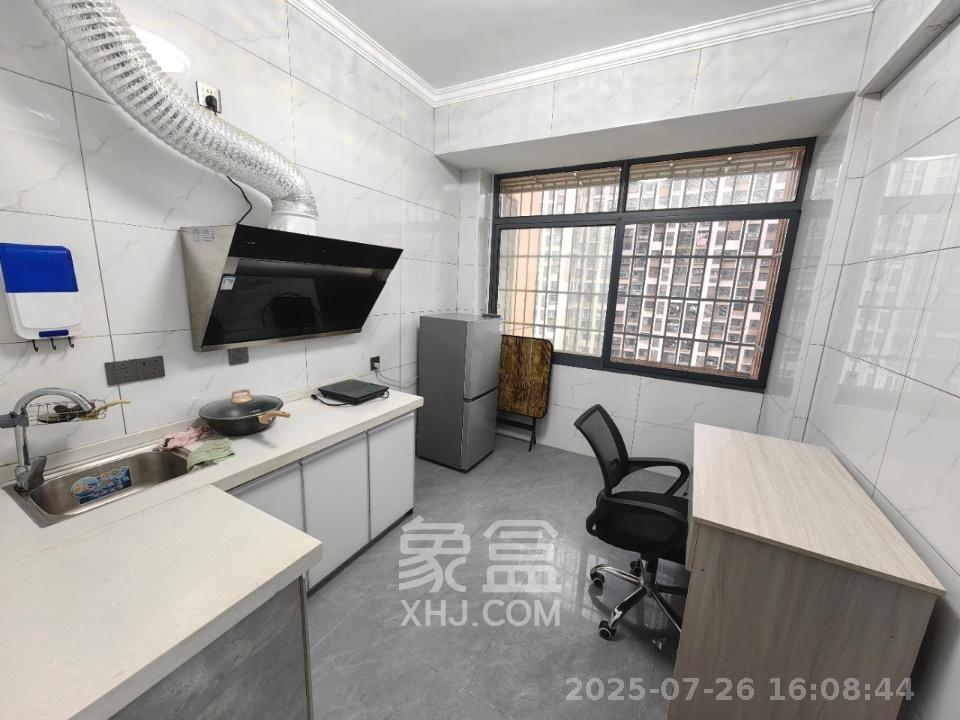 嘉荣苑  1室1厅1卫   1300.00元/月