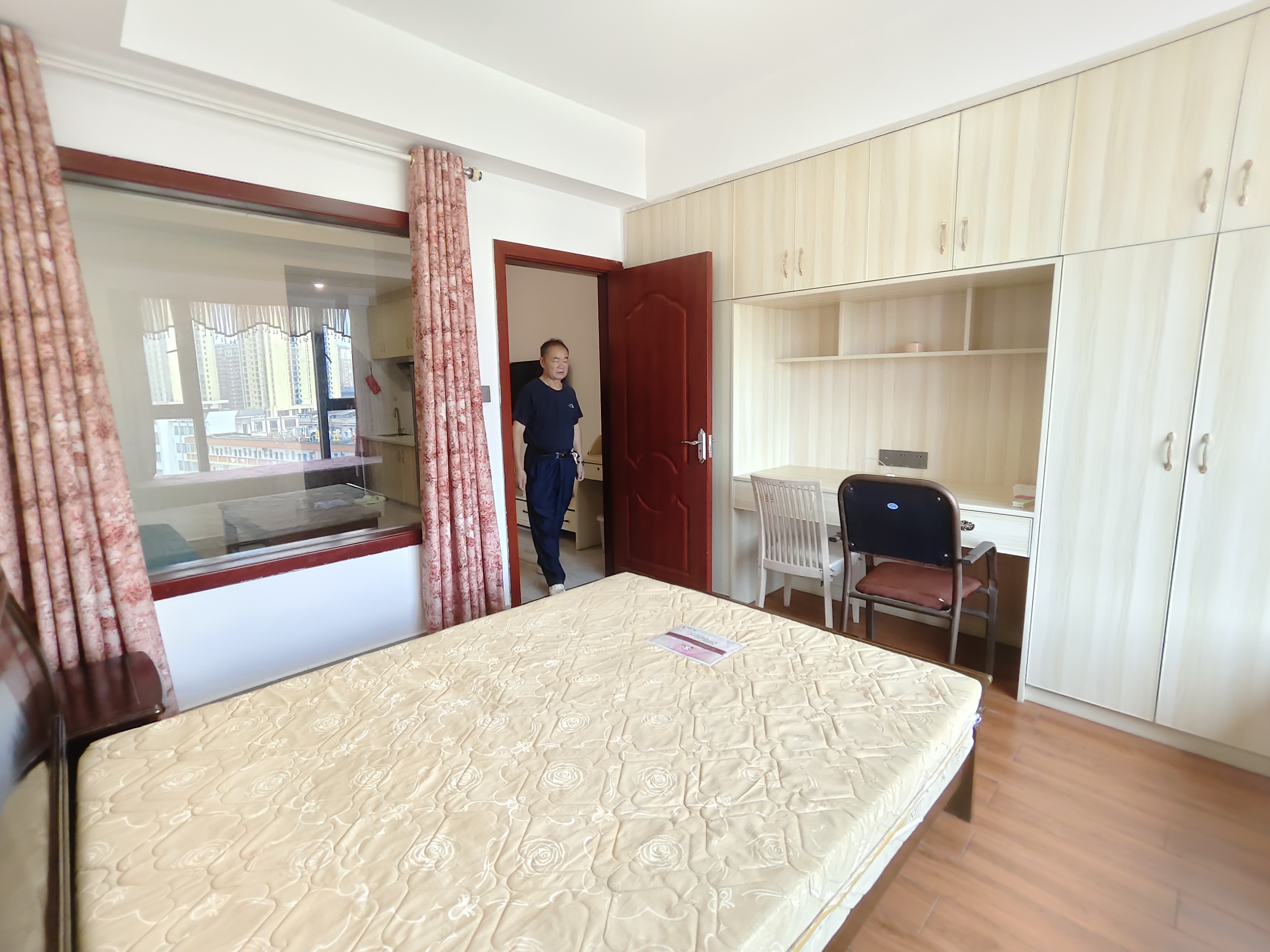 江岸公馆  1室0厅0卫   30.00万户型图