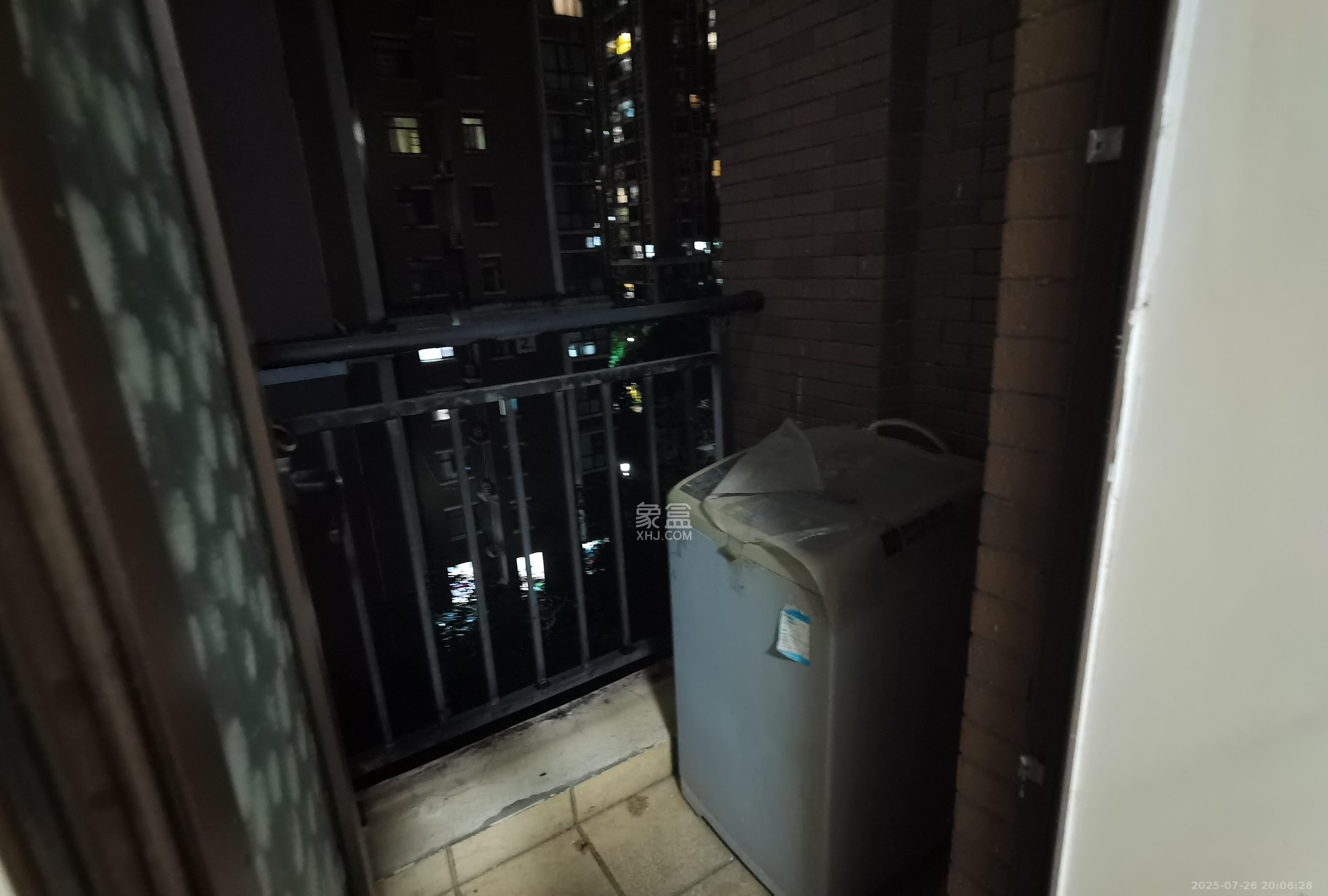 水岸世景 1室1厅1卫 1000.0元/月 水岸世景 1室1厅1卫 1000.0元/月室内图