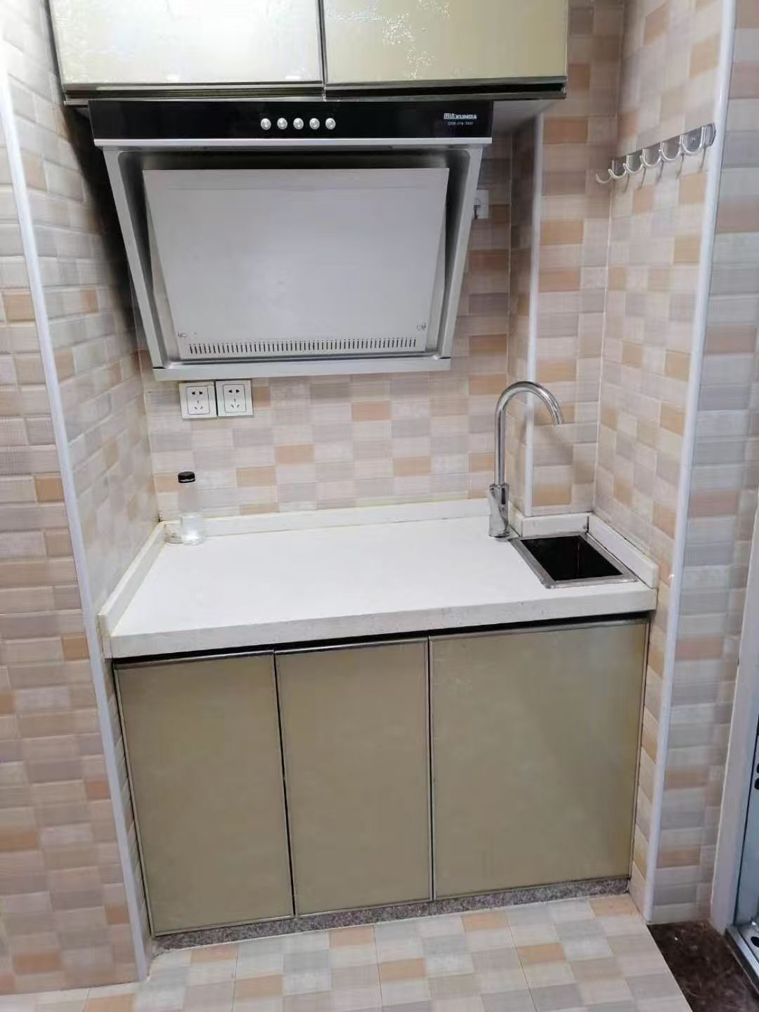 梓山湖公馆  1室1厅1卫    1200.0元/月 梓山湖公馆  1室1厅1卫    1200.0元/月户型图