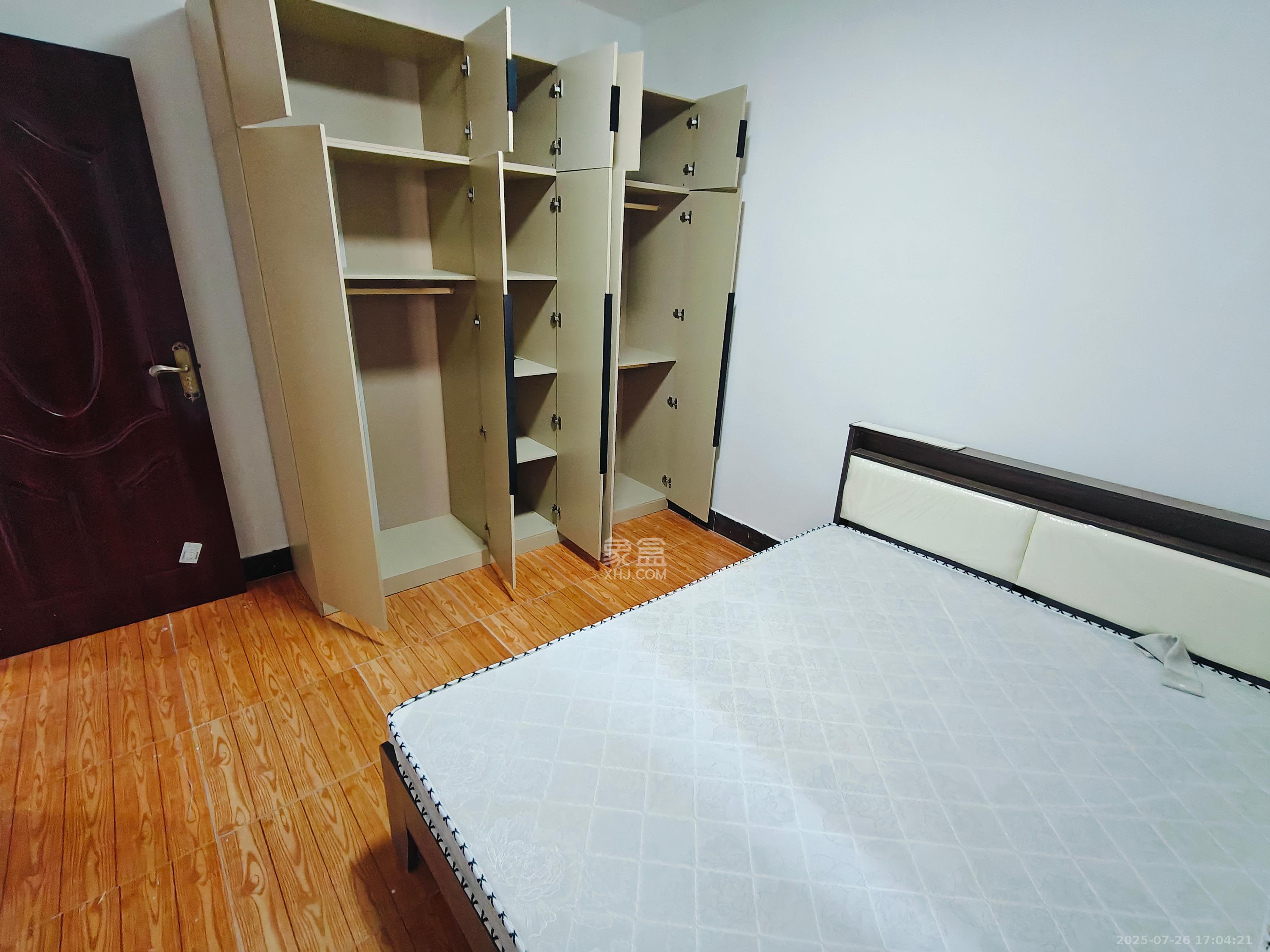 文庙坪小区  2室1厅1卫   1500.00元/月室内图