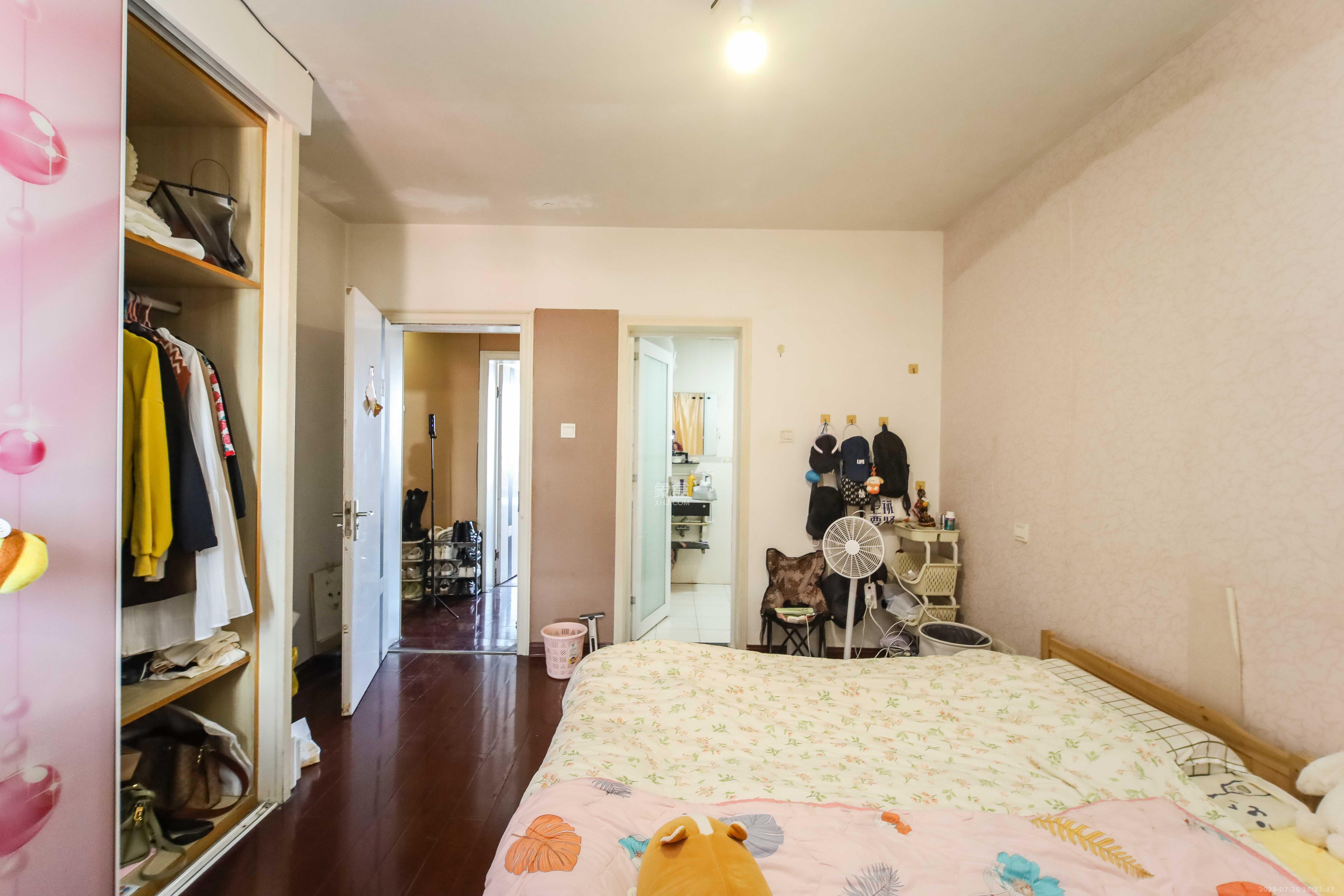 高桥现代商贸城 3室2厅2卫 79.8万 高桥现代商贸城 3室2厅2卫 79.8万卧室