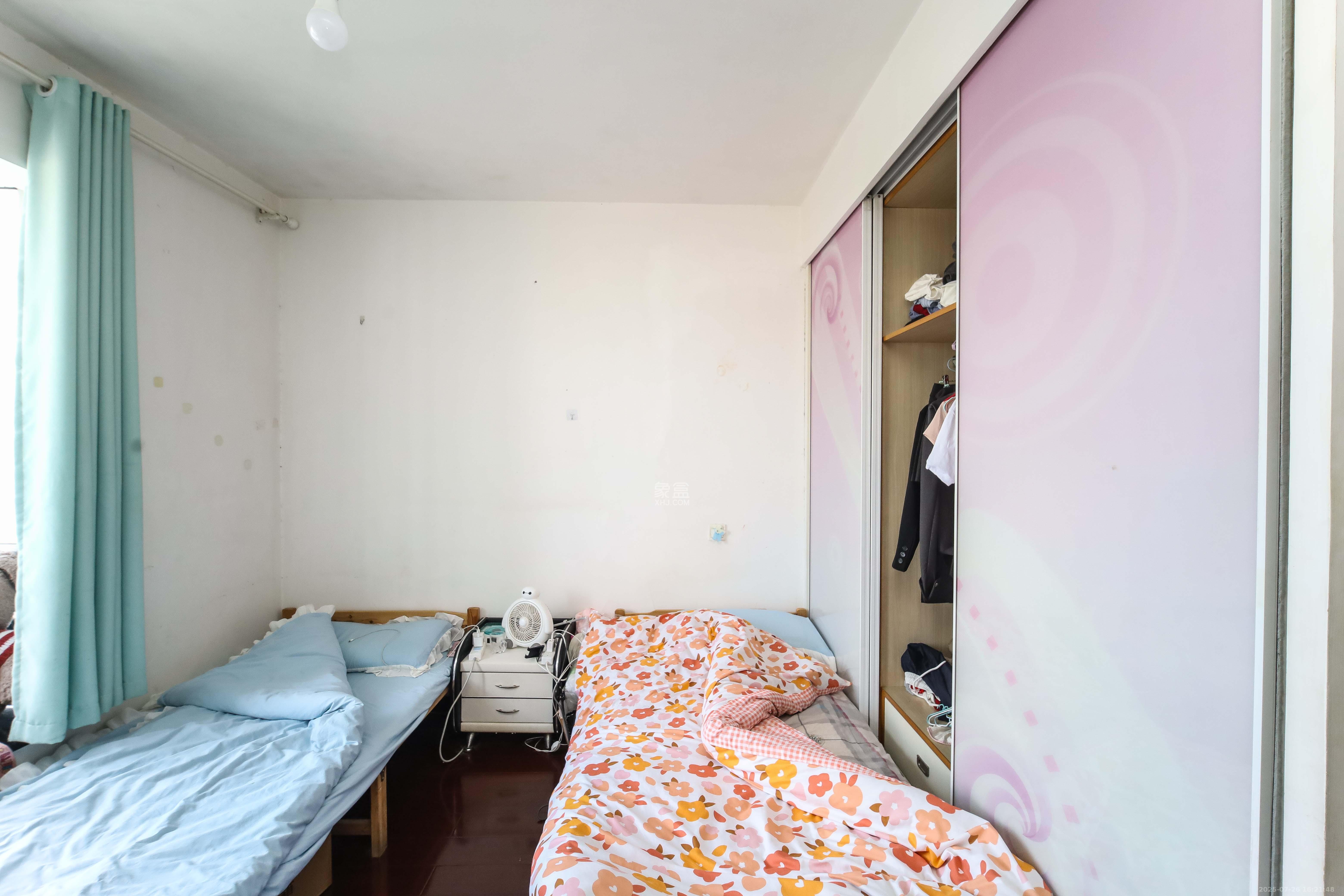 高桥现代商贸城 3室2厅2卫 79.8万 高桥现代商贸城 3室2厅2卫 79.8万卧室