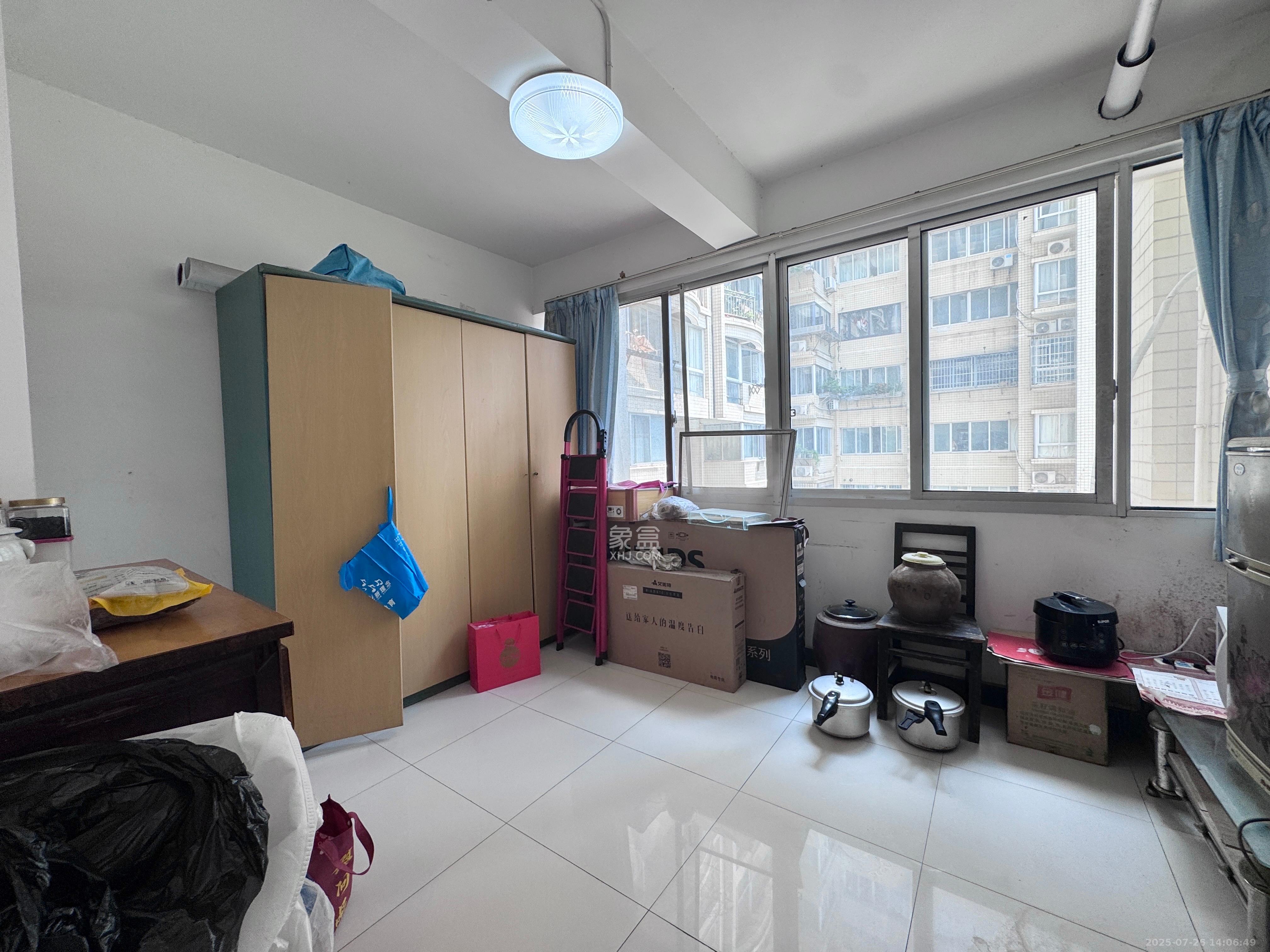 湘超景园  4室2厅2卫    3000.0元/月 湘超景园  4室2厅2卫    3000.0元/月室内图