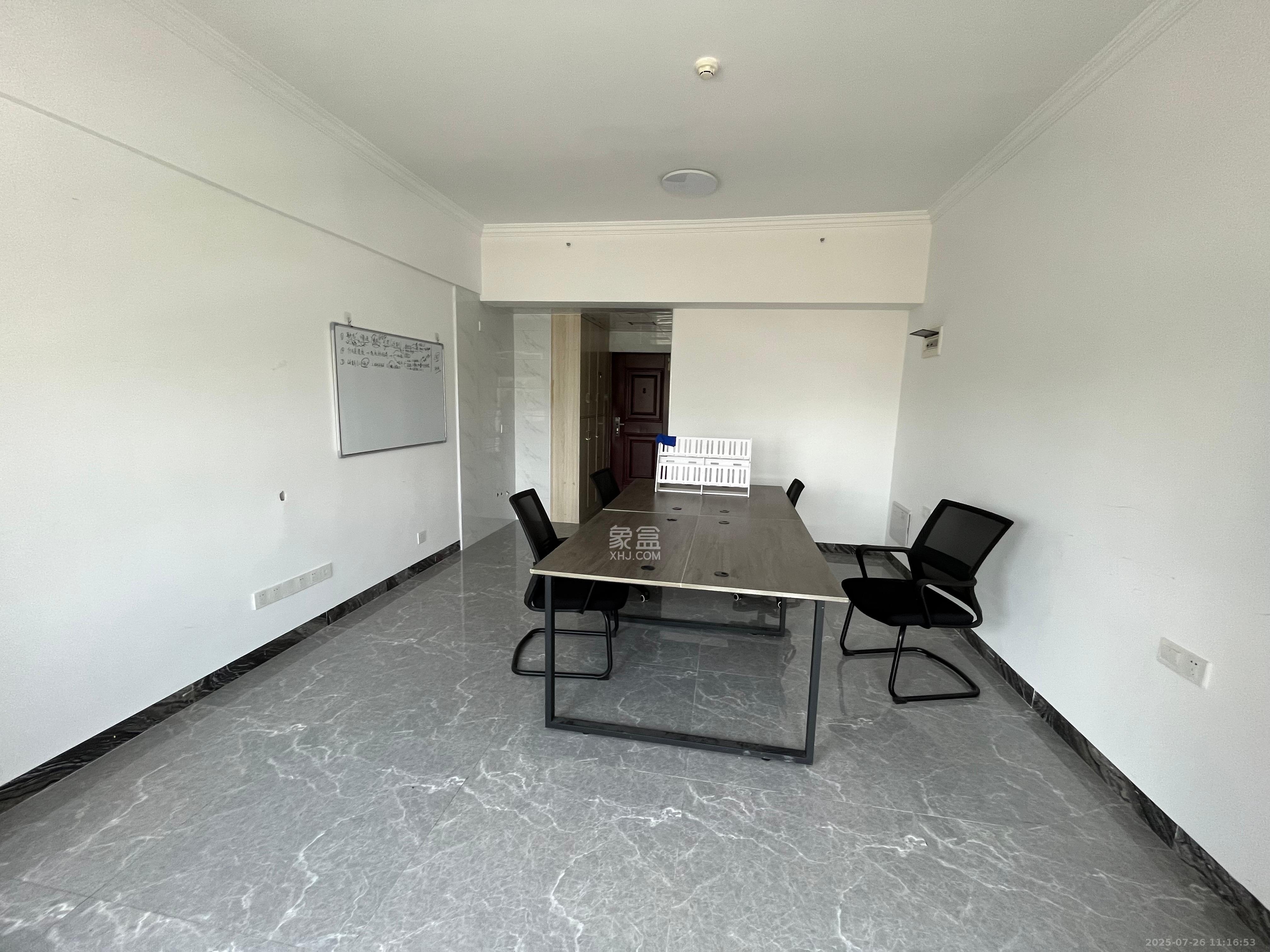 五峰国际 1室0厅0卫 1400.0元/月 五峰国际 1室0厅0卫 1400.0元/月室内图