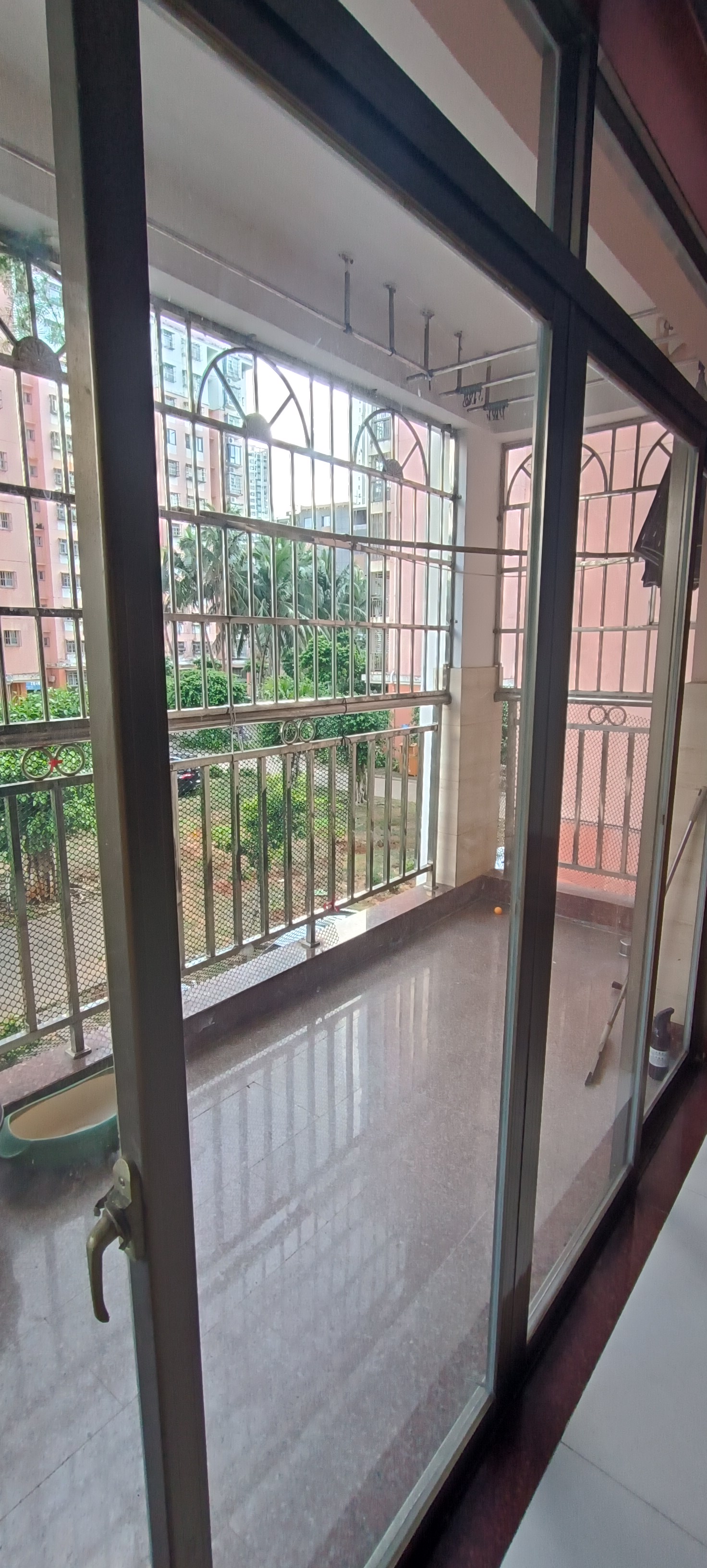 八一小区  3室2厅2卫    3200.0元/月 八一小区  3室2厅2卫    3200.0元/月室内图