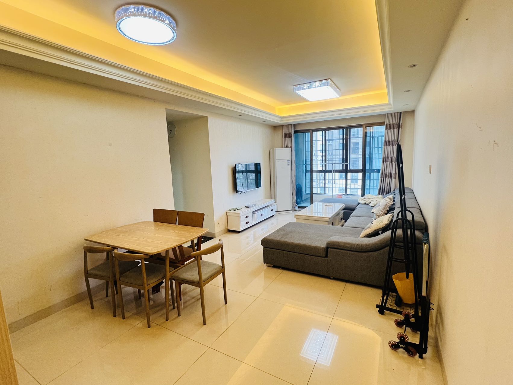 碧桂园 3室2厅1卫 1700.0元/月 碧桂园 3室2厅1卫 1700.0元/月户型图