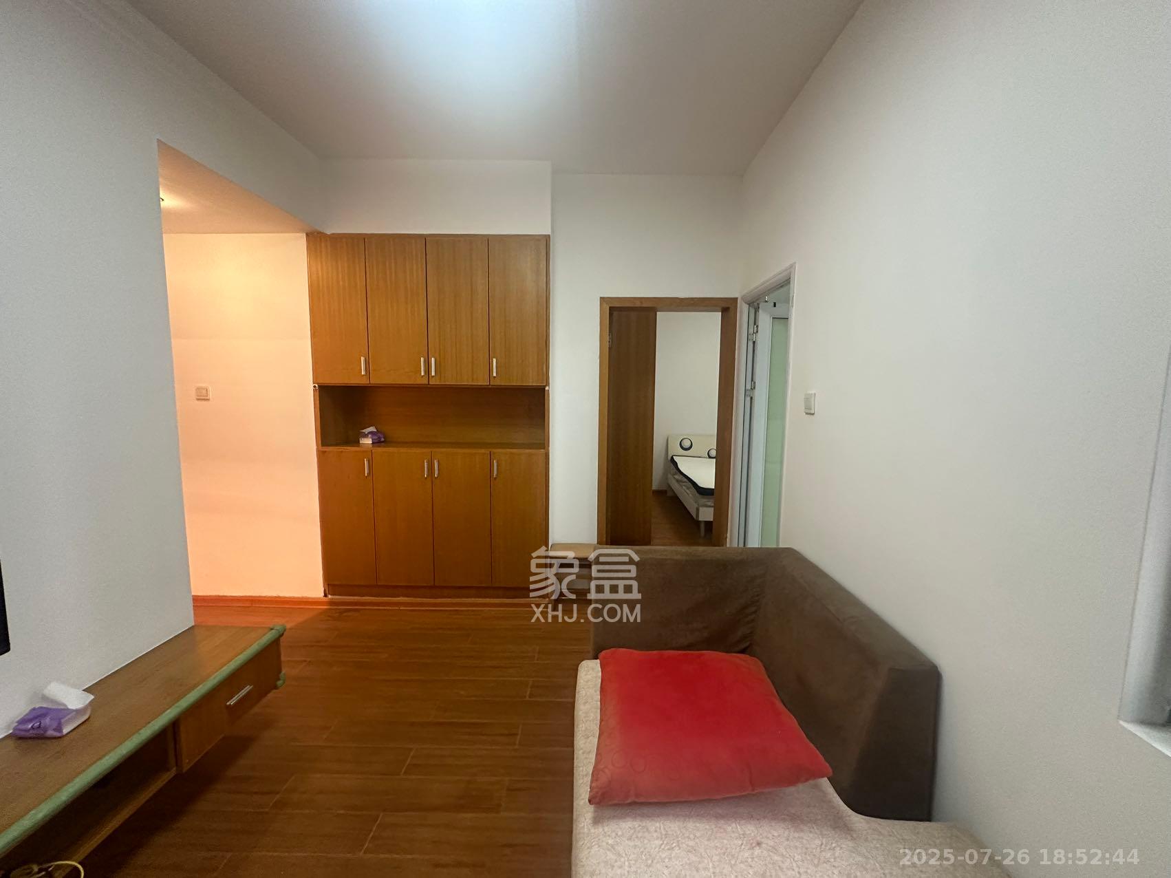 湘江世纪城悦江苑 1室1厅1卫 1650.0元/月 湘江世纪城悦江苑 1室1厅1卫 1650.0元/月室内图