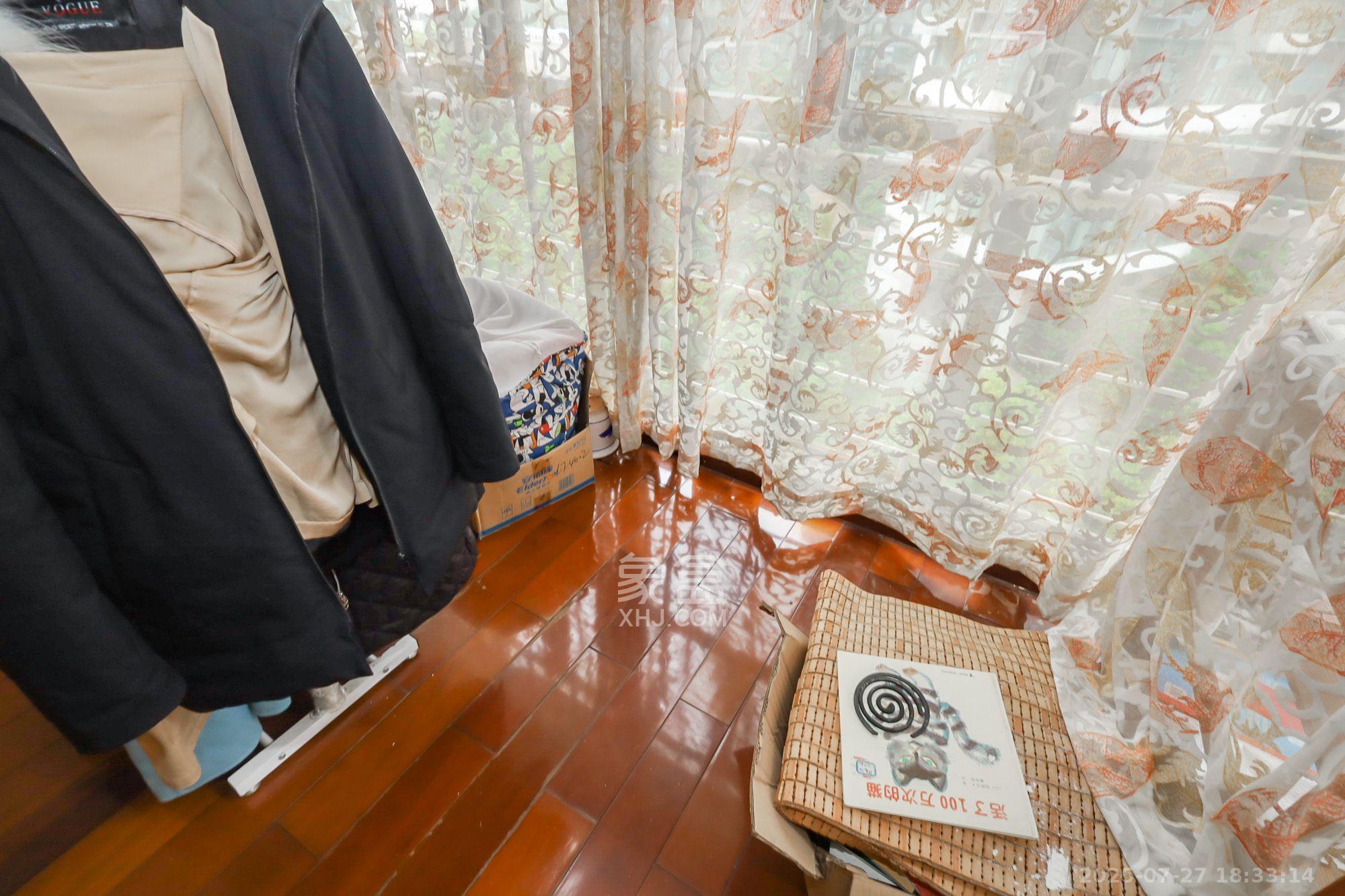 沁园春 3室2厅2卫 3500.0元/月 沁园春 3室2厅2卫 3500.0元/月室内图