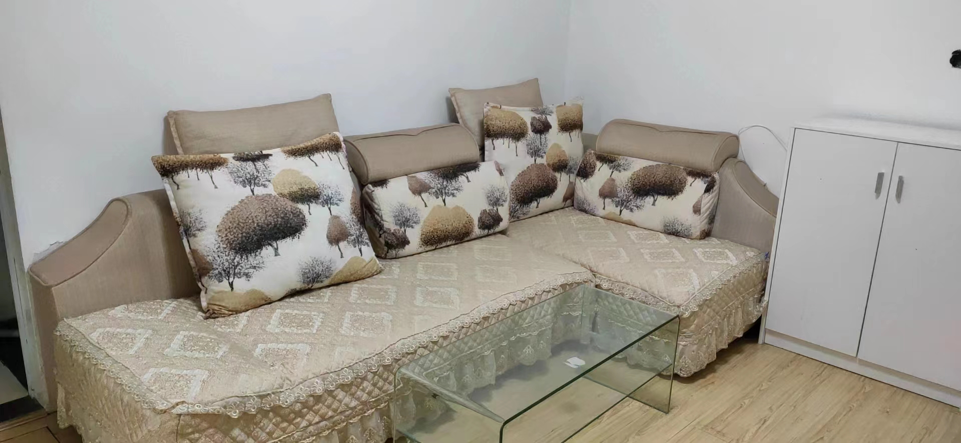 鹏利广场 1室1厅1卫 1000.0元/月 鹏利广场 1室1厅1卫 1000.0元/月室内图