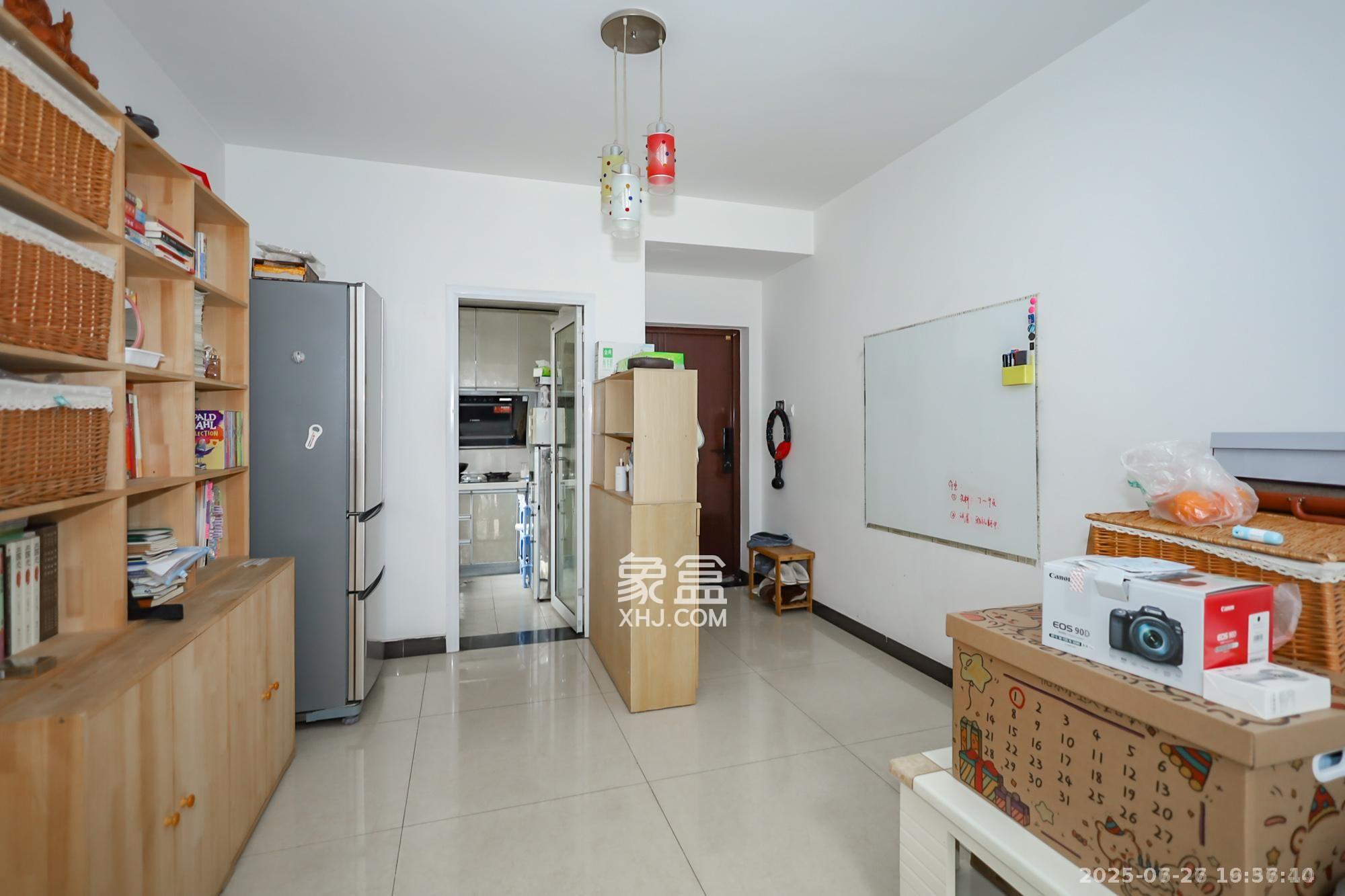 钰龙天下一期  2室2厅1卫    2400.0元/月室内图