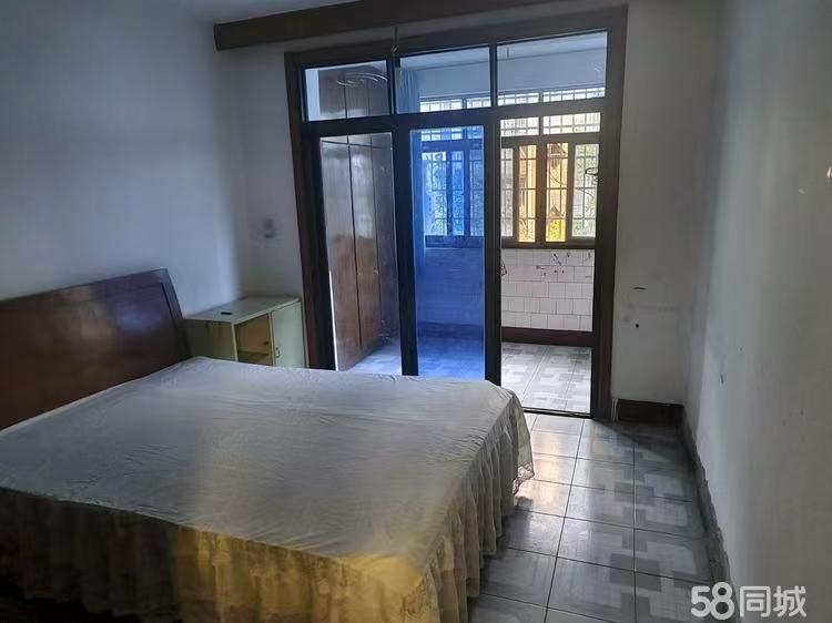 公园社区(青山小区) 2室1厅1卫 500.0元/月 公园社区(青山小区) 2室1厅1卫 500.0元/月室内图