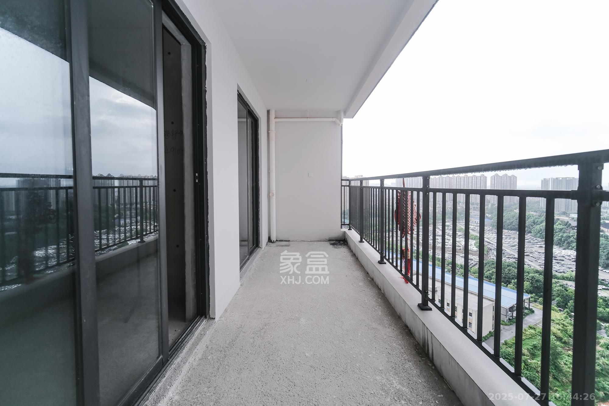 和顺府  4室2厅0卫    135.0万 和顺府  4室2厅0卫    135.0万阳台