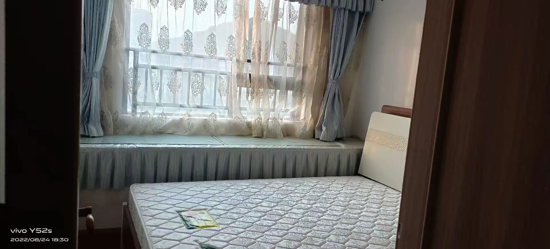 百弘学府城  3室2厅2卫    1600.0元/月室内图