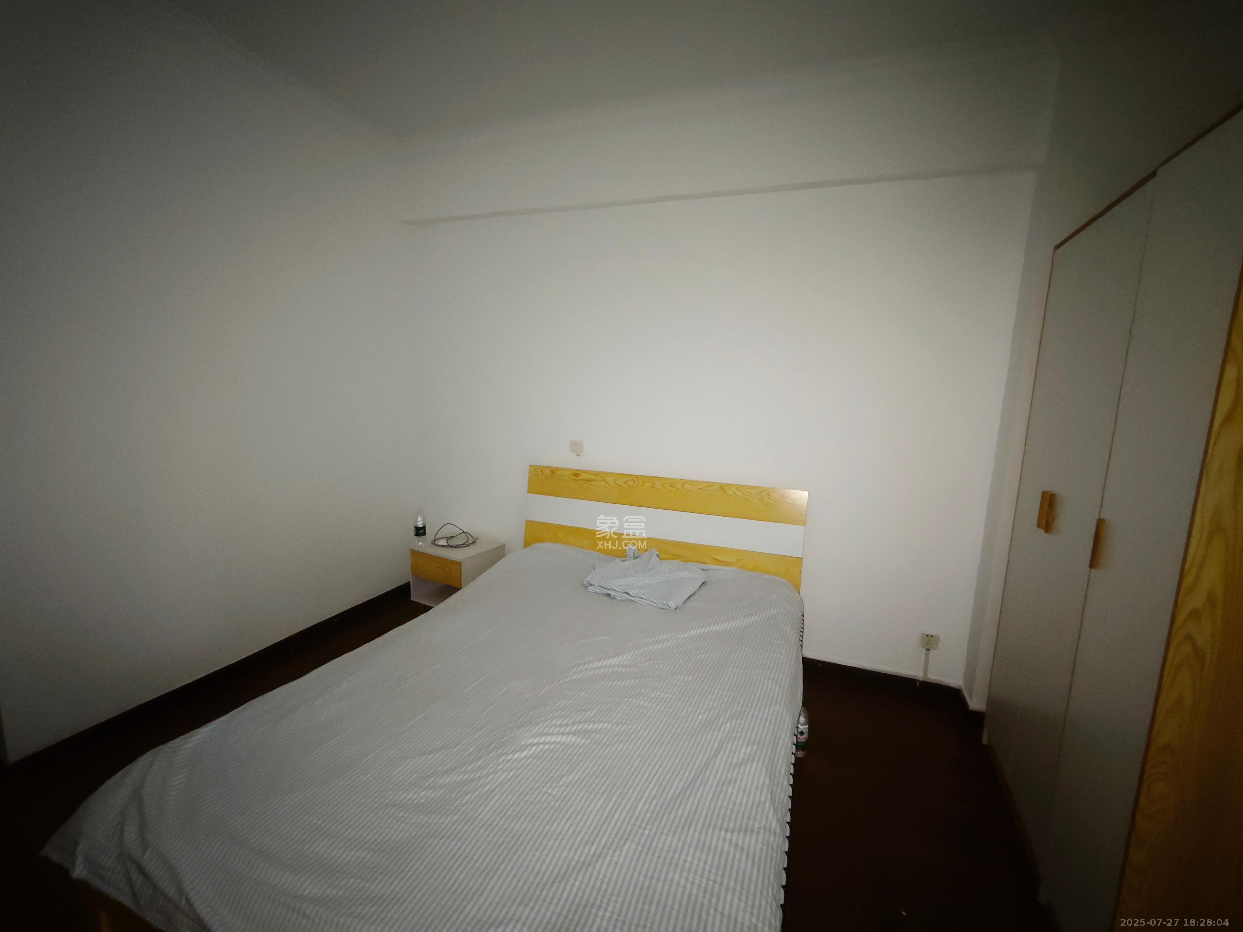 珠江花城二期扶水岸  1室1厅1卫    800.0元/月室内图