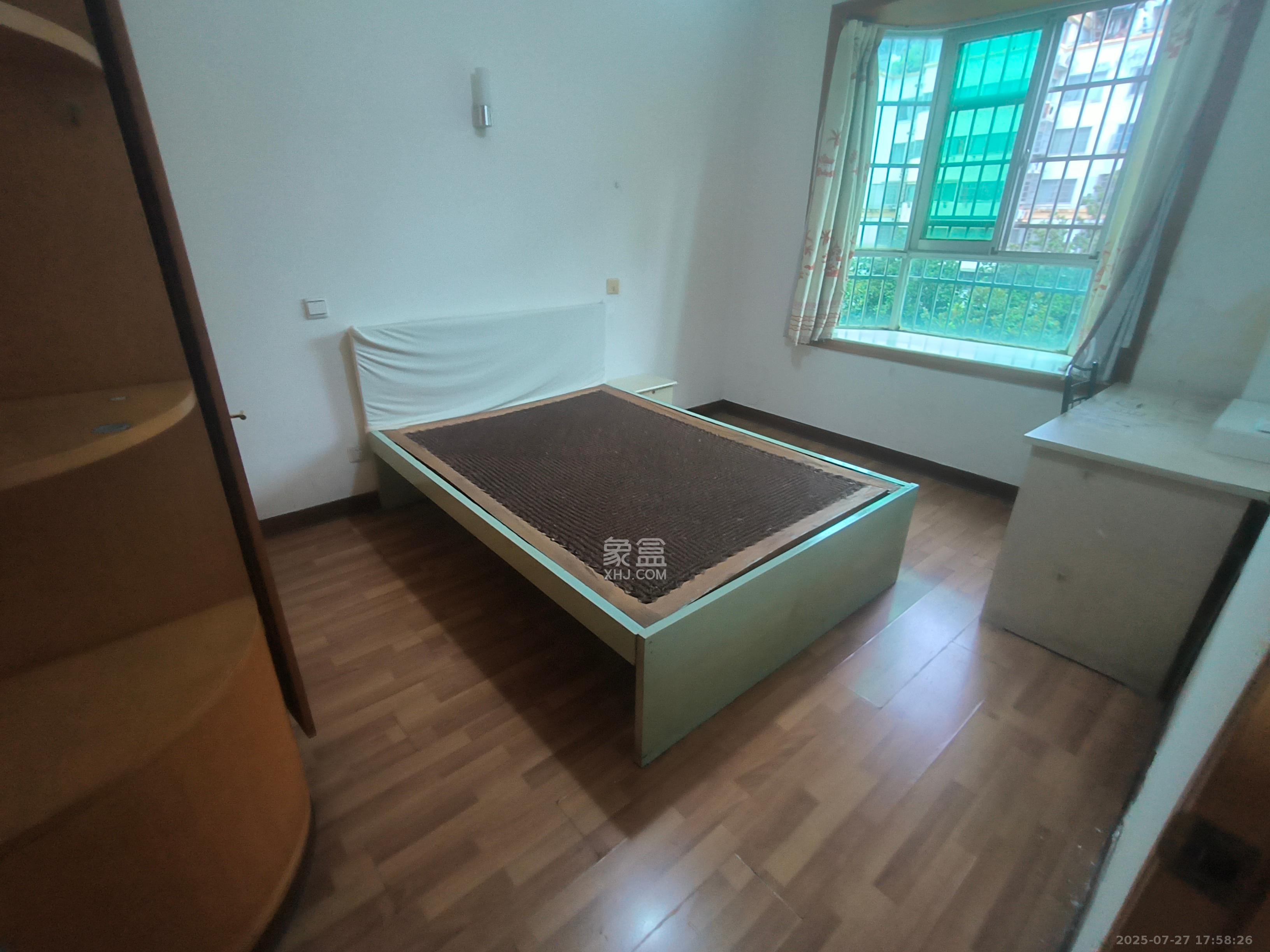 咸嘉新村嘉明苑  2室2厅1卫   1750.00元/月室内图