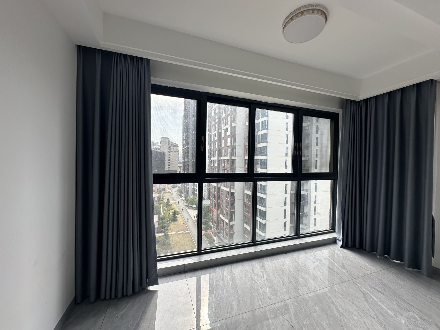 南门口安置小区二期 3室2厅1卫 2000.0元/月 南门口安置小区二期 3室2厅1卫 2000.0元/月室内图