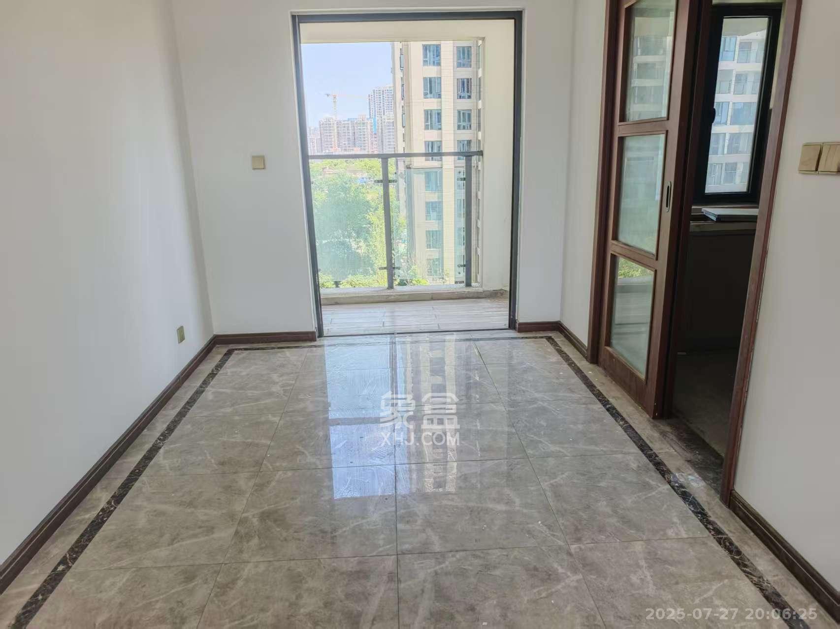 绿地长沙城际空间站（柏仕佳苑）  4室2厅2卫    4200.0元/月室内图