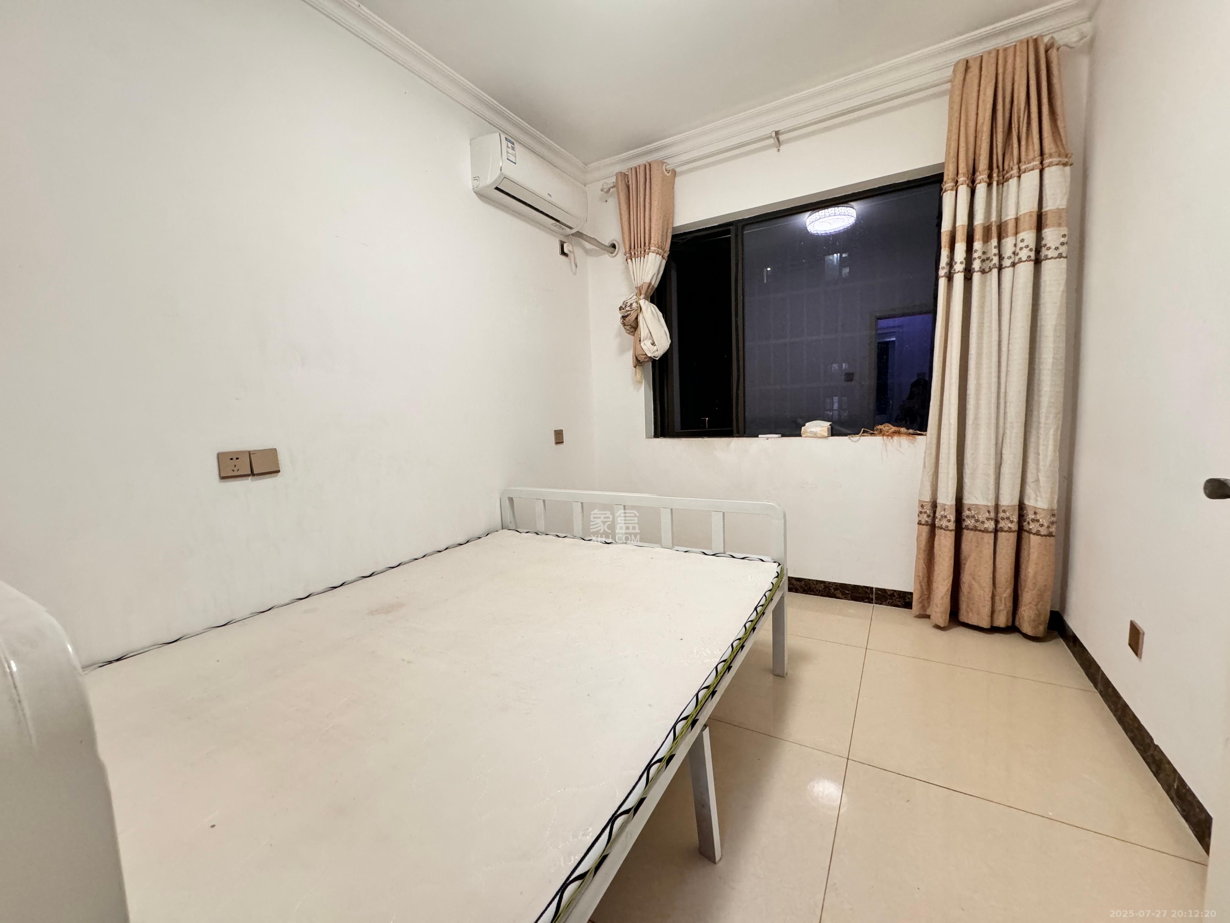 奥克斯缔壹城 3室2厅1卫 2000.0元/月 奥克斯缔壹城 3室2厅1卫 2000.0元/月室内图